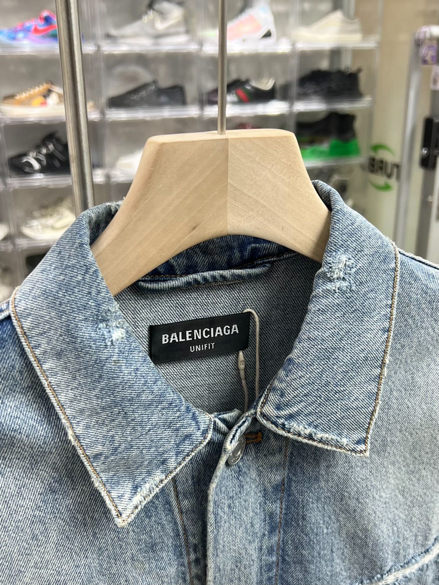Balenciaga Balenciaga Denim Blue Light Jacket xs Men Size US XS / EU 42 / 0 - 2 Thumbnail