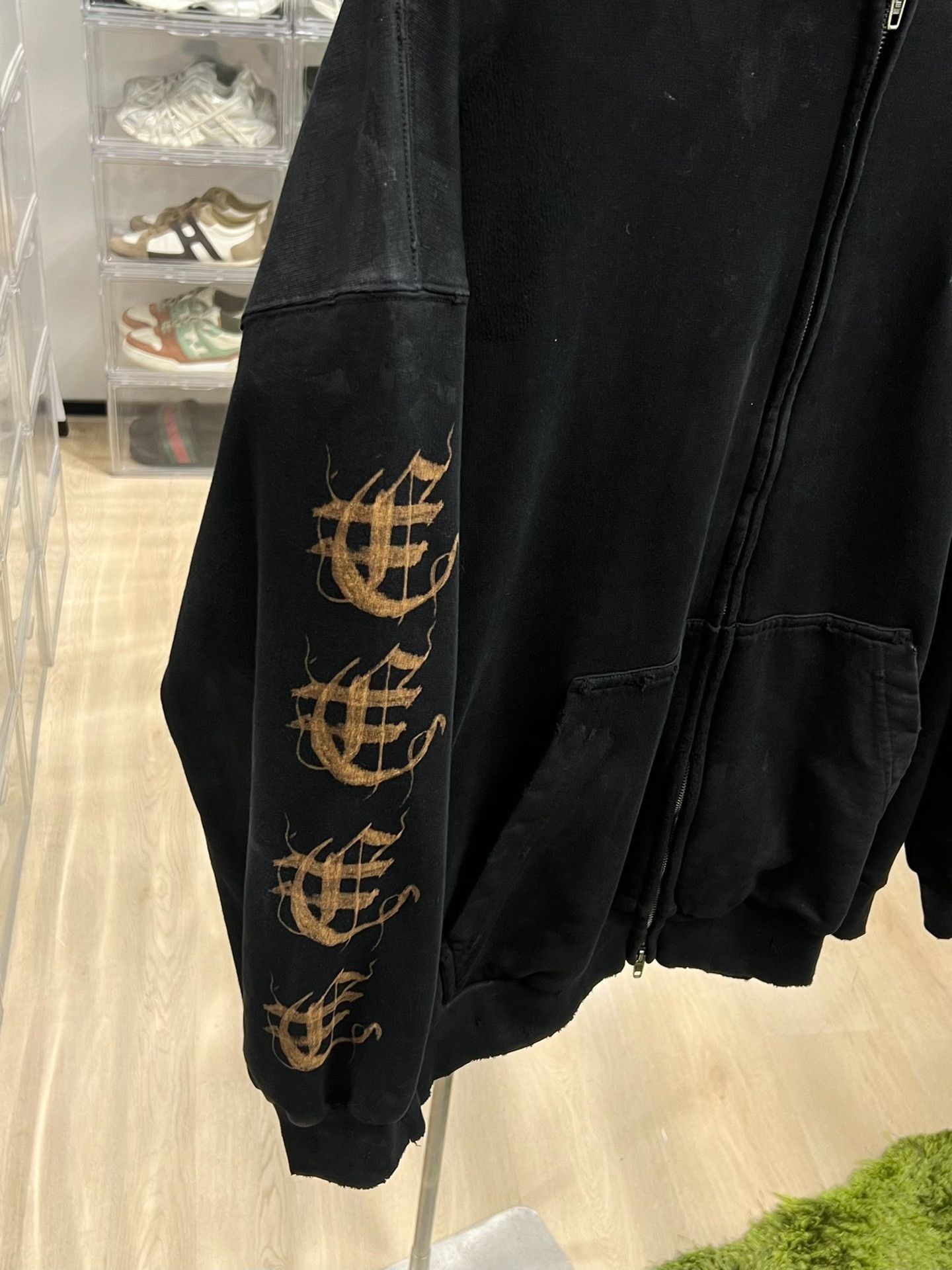 Balenciaga Balenciaga Hoodie xl Men Size US XL / EU 56 / 4 - 2 Thumbnail