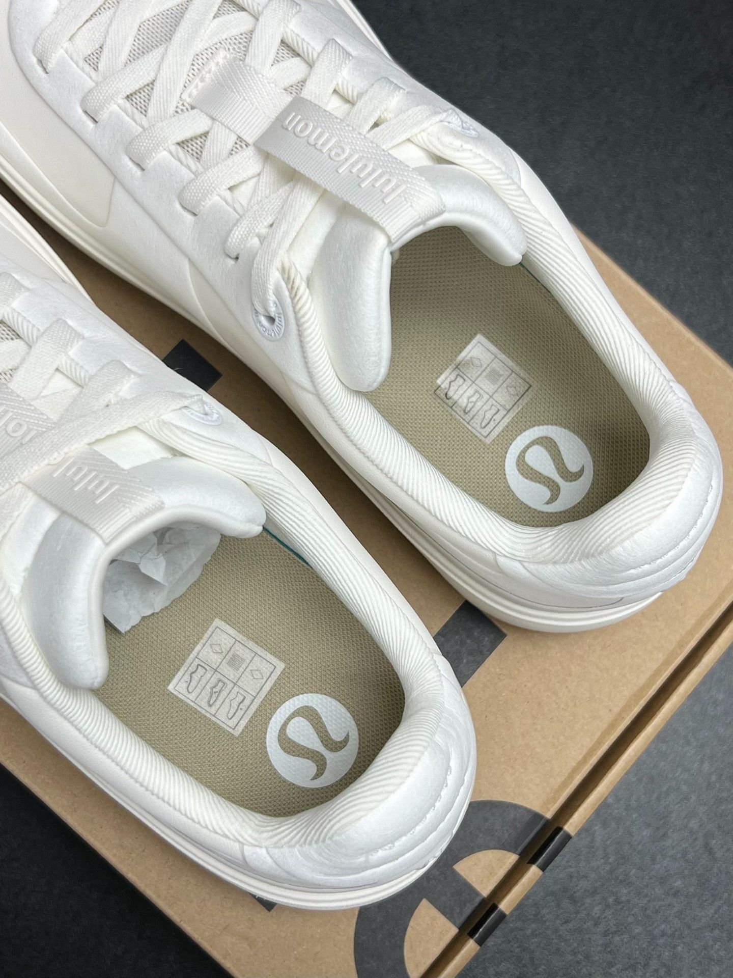 Lululemon Lululemon Casual White Lowtop Sneakers 9 Men Size US 9 / EU 42 - 3 Thumbnail