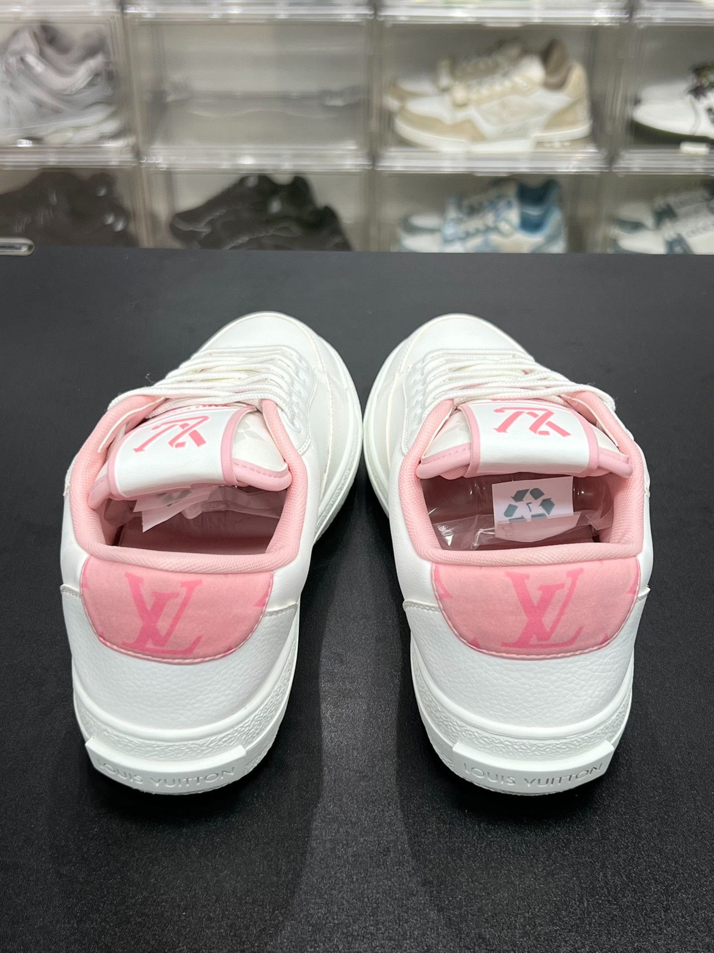 Louis Vuitton Louis Vuitton Pink Lowtop Sneakers us_6 Women Size US 6 / IT 36 - 7 Thumbnail