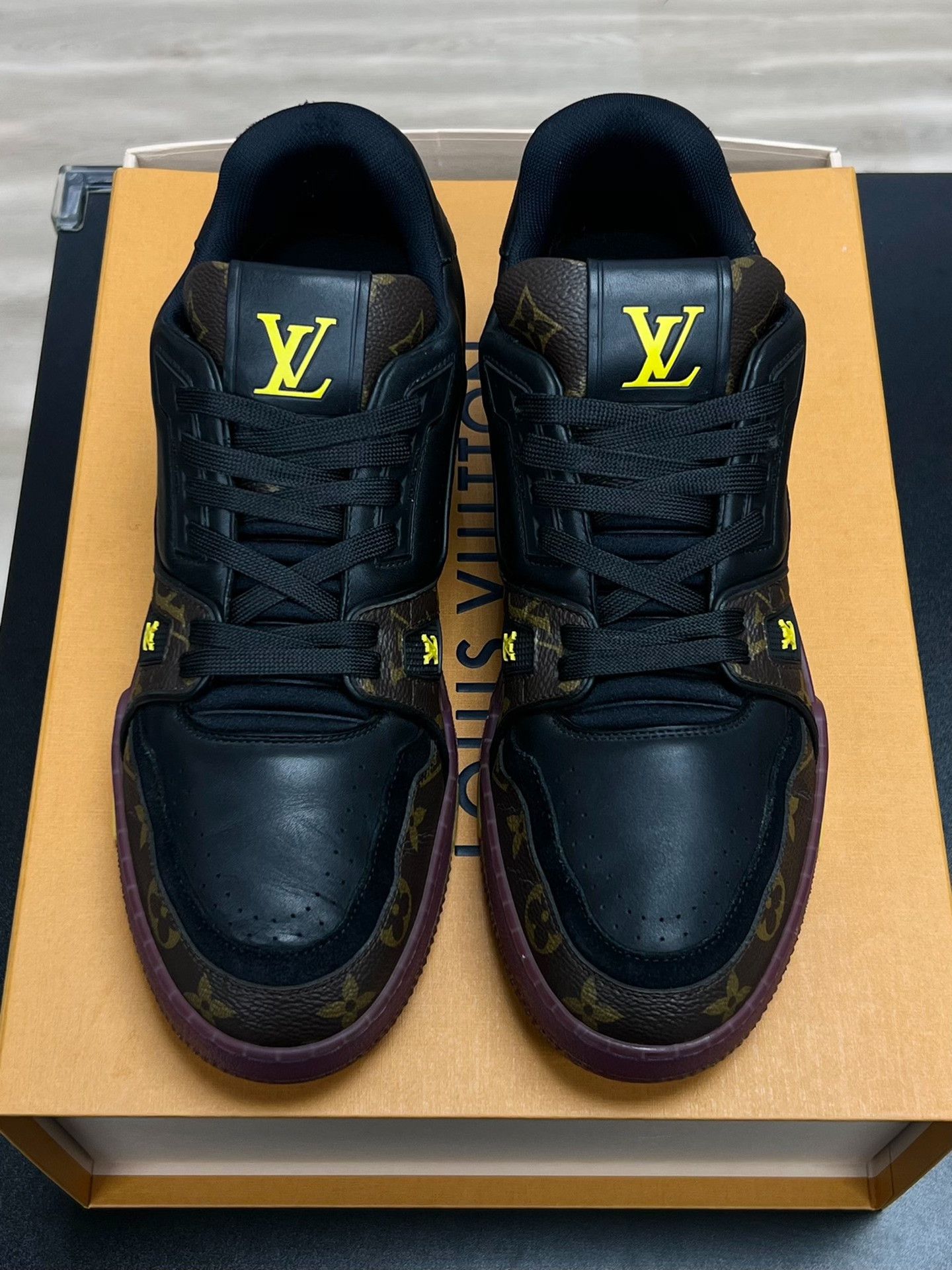 Louis Vuitton Louis Vuitton Training Purple Lowtop Sneakers 8.5 Men Size US 8.5 / EU 41-42 - 3 Thumbnail