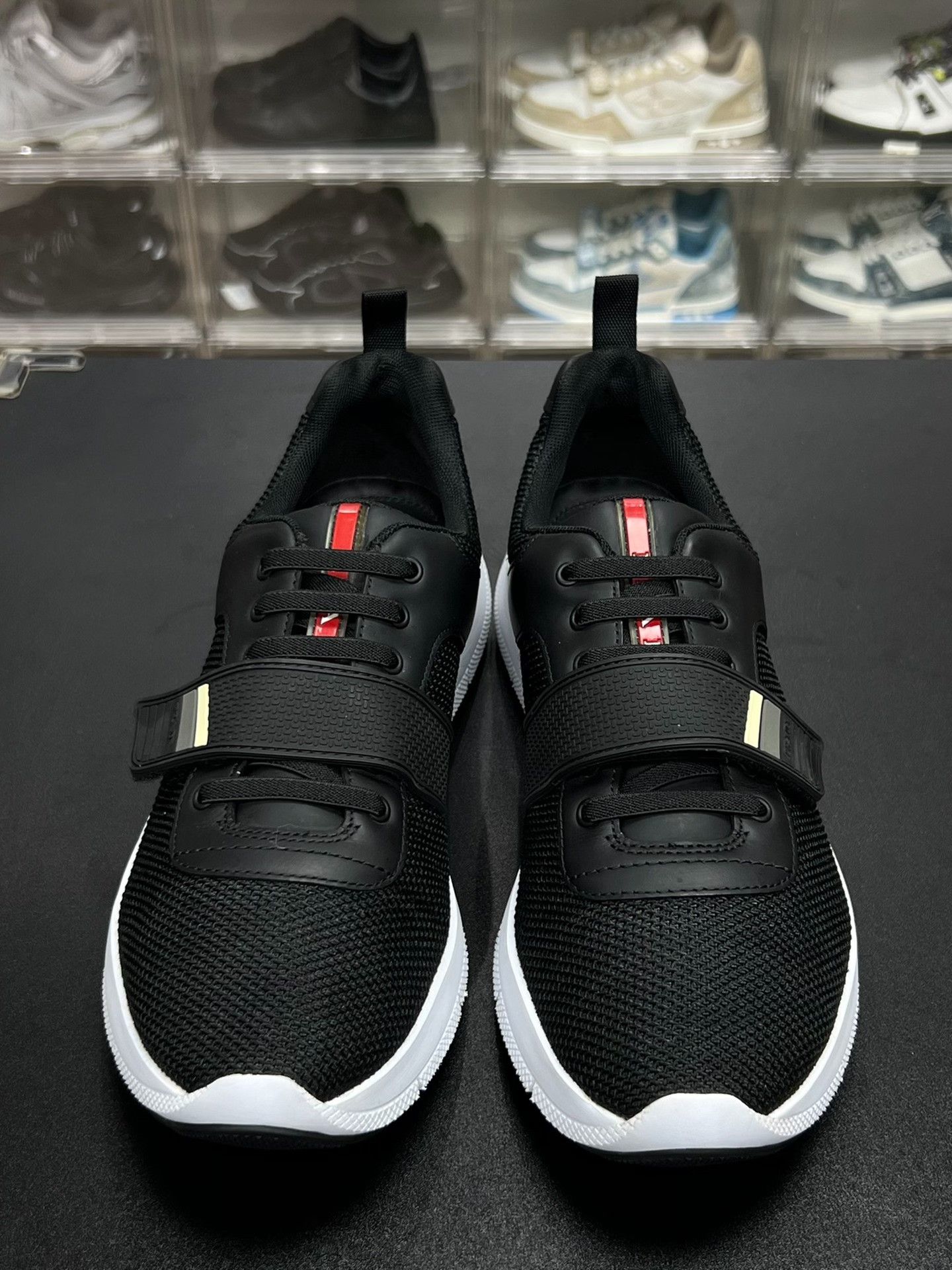 Prada Prada Casual Lowtop Sneakers 8.5 Men Size US 8.5 / EU 41-42 - 2 Thumbnail