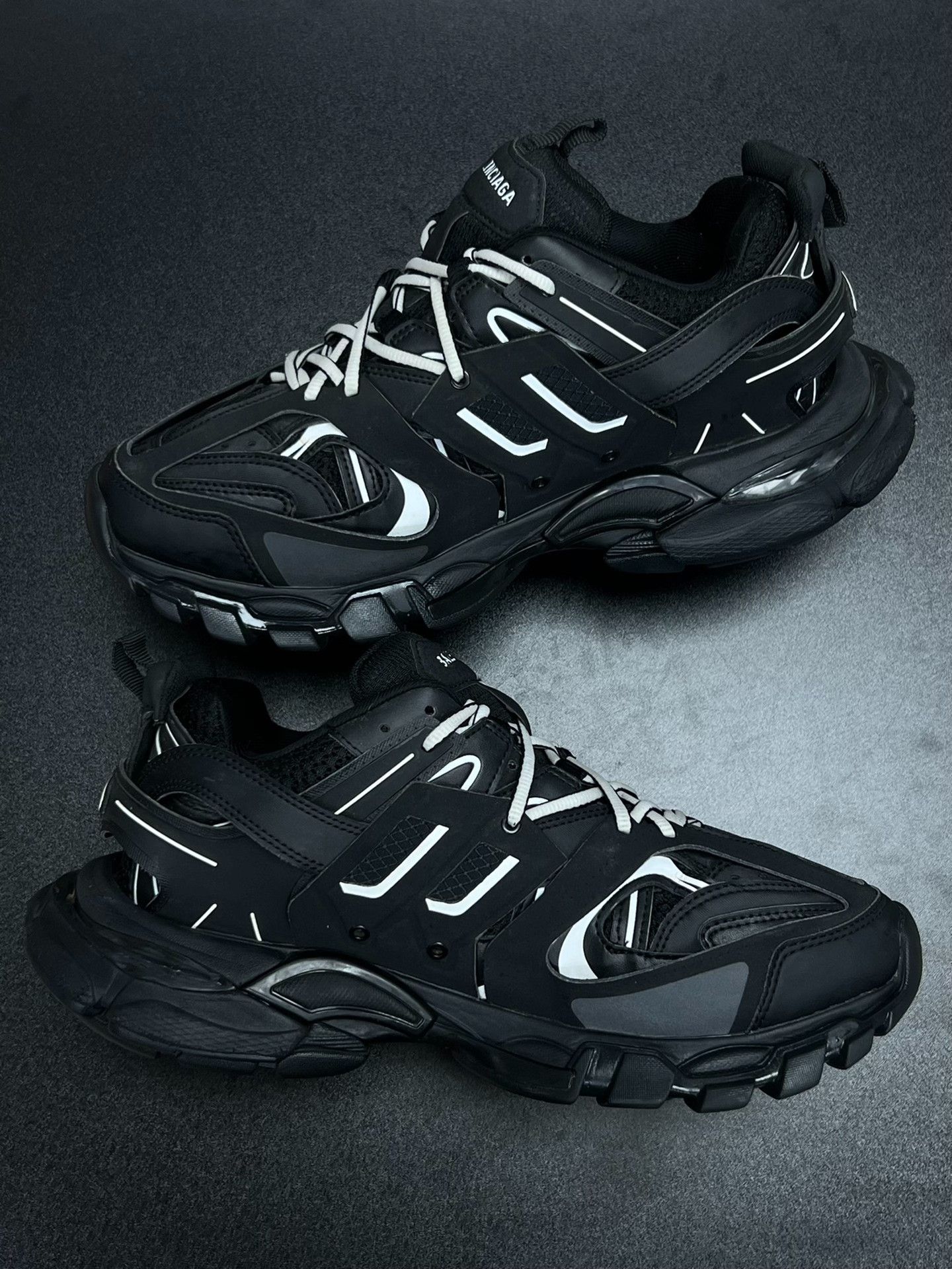Balenciaga Balenciaga Black Lowtop Sneakers 8 Men Size US 8 / EU 41 - 6 Thumbnail