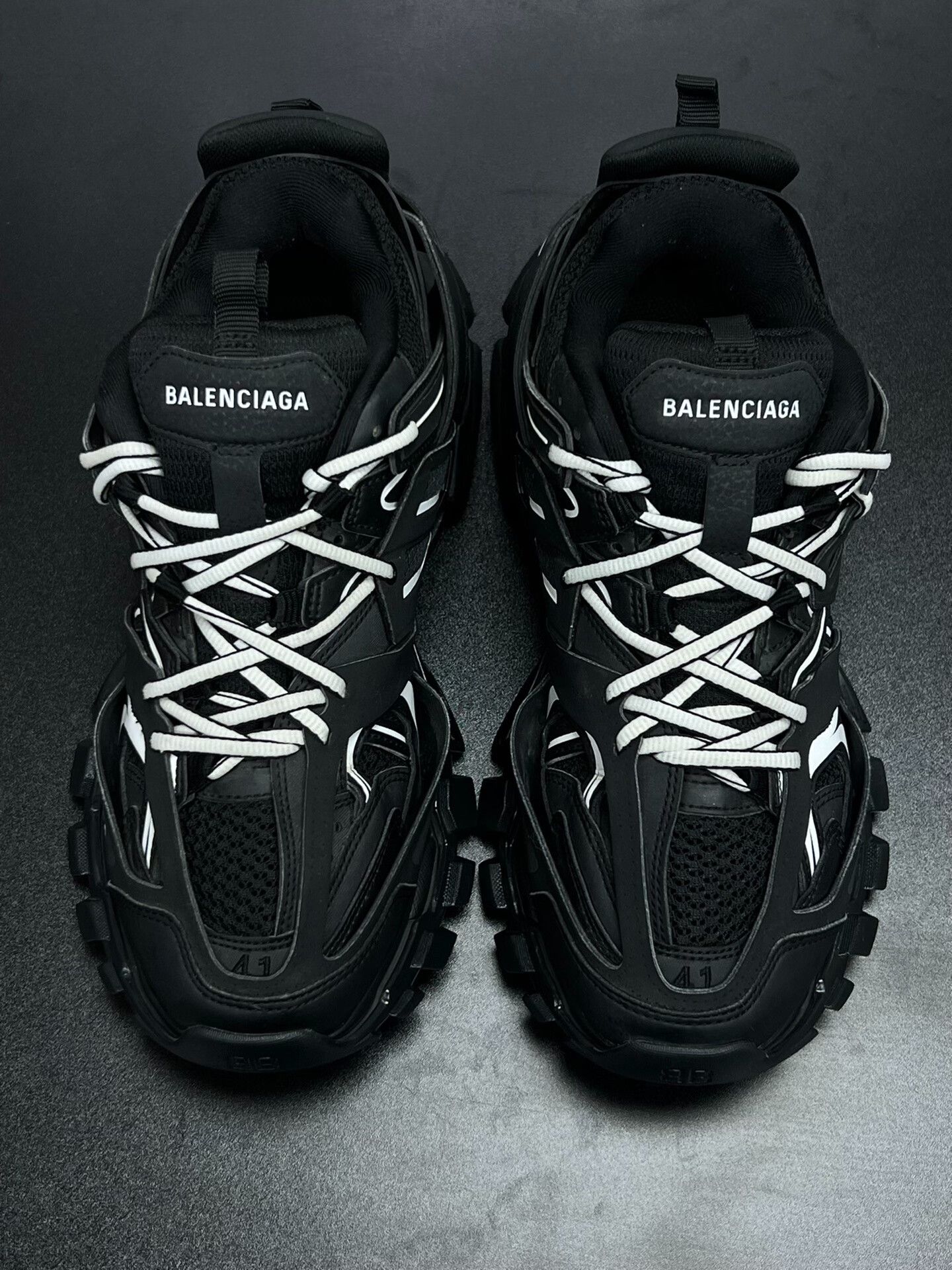 Balenciaga Balenciaga Black Lowtop Sneakers 8 Men Size US 8 / EU 41 - 3 Thumbnail