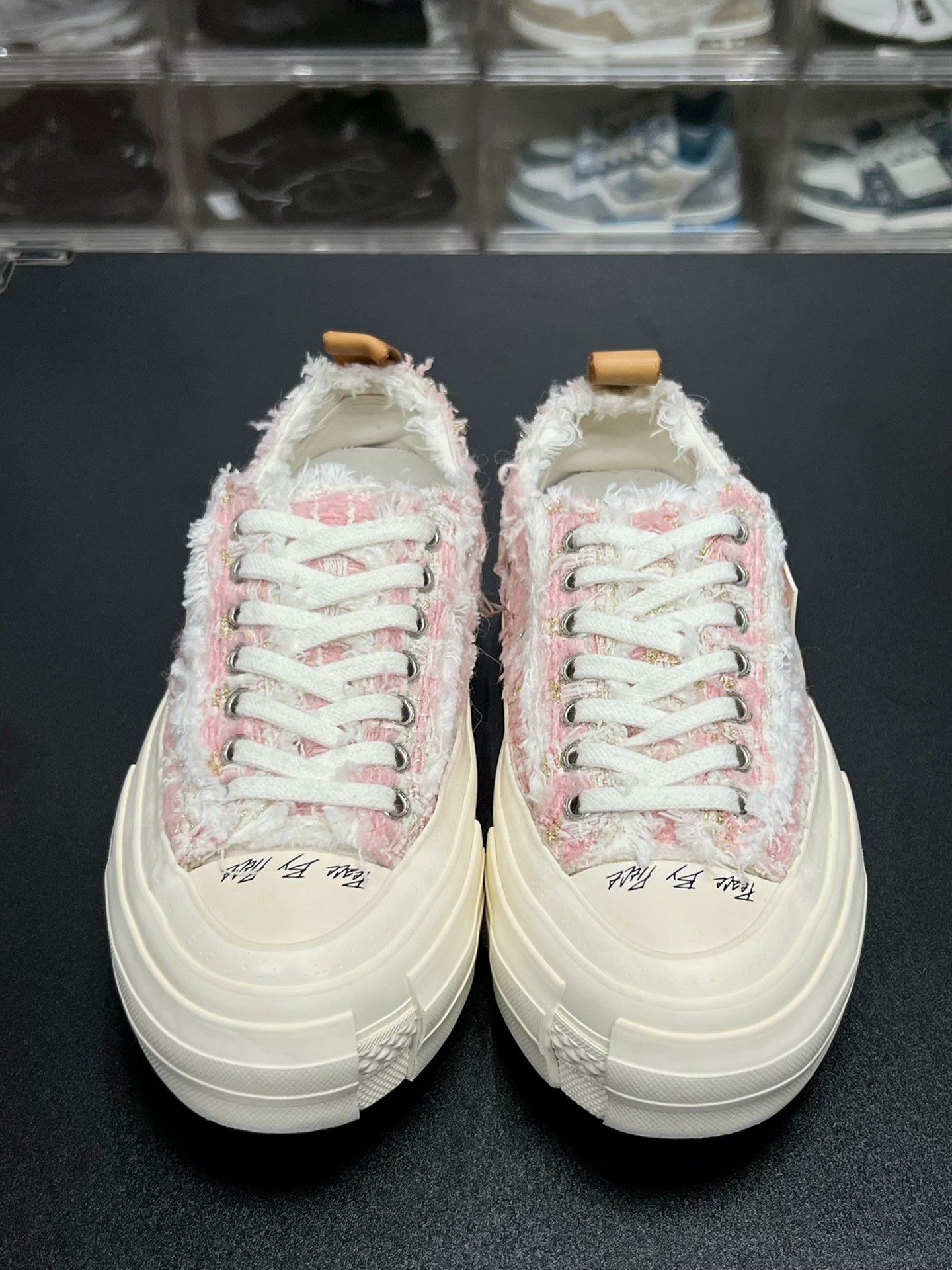 Yohji Yamamoto Yohji Yamamoto Pink Lowtop Sneakers us_6 Women Size US 6 / IT 36 - 2 Thumbnail