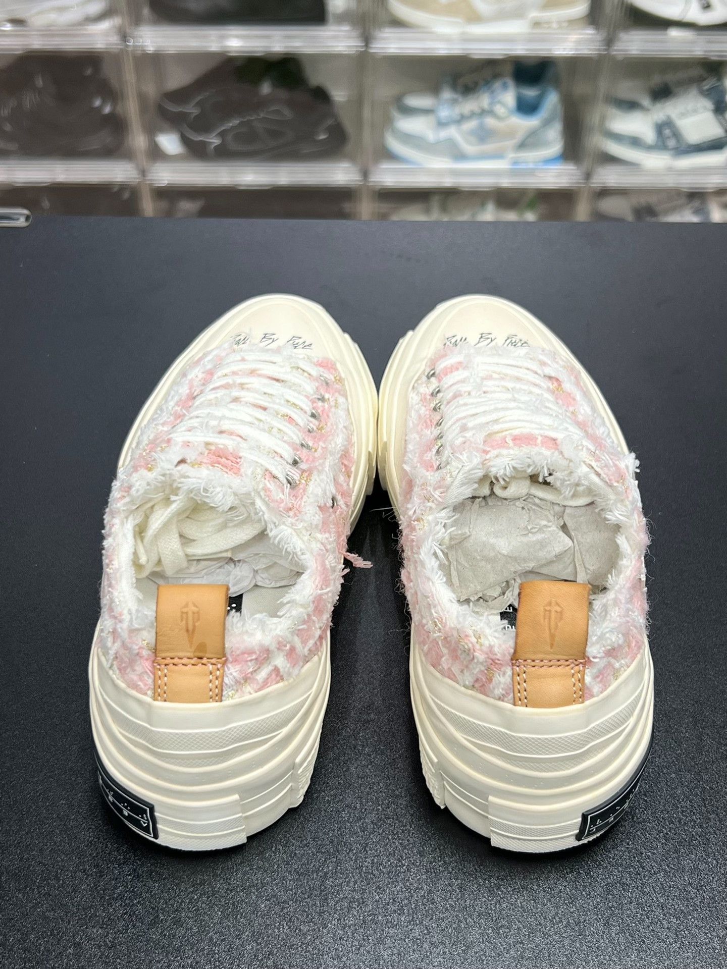 Yohji Yamamoto Yohji Yamamoto Pink Lowtop Sneakers us_6 Women Size US 6 / IT 36 - 7 Thumbnail