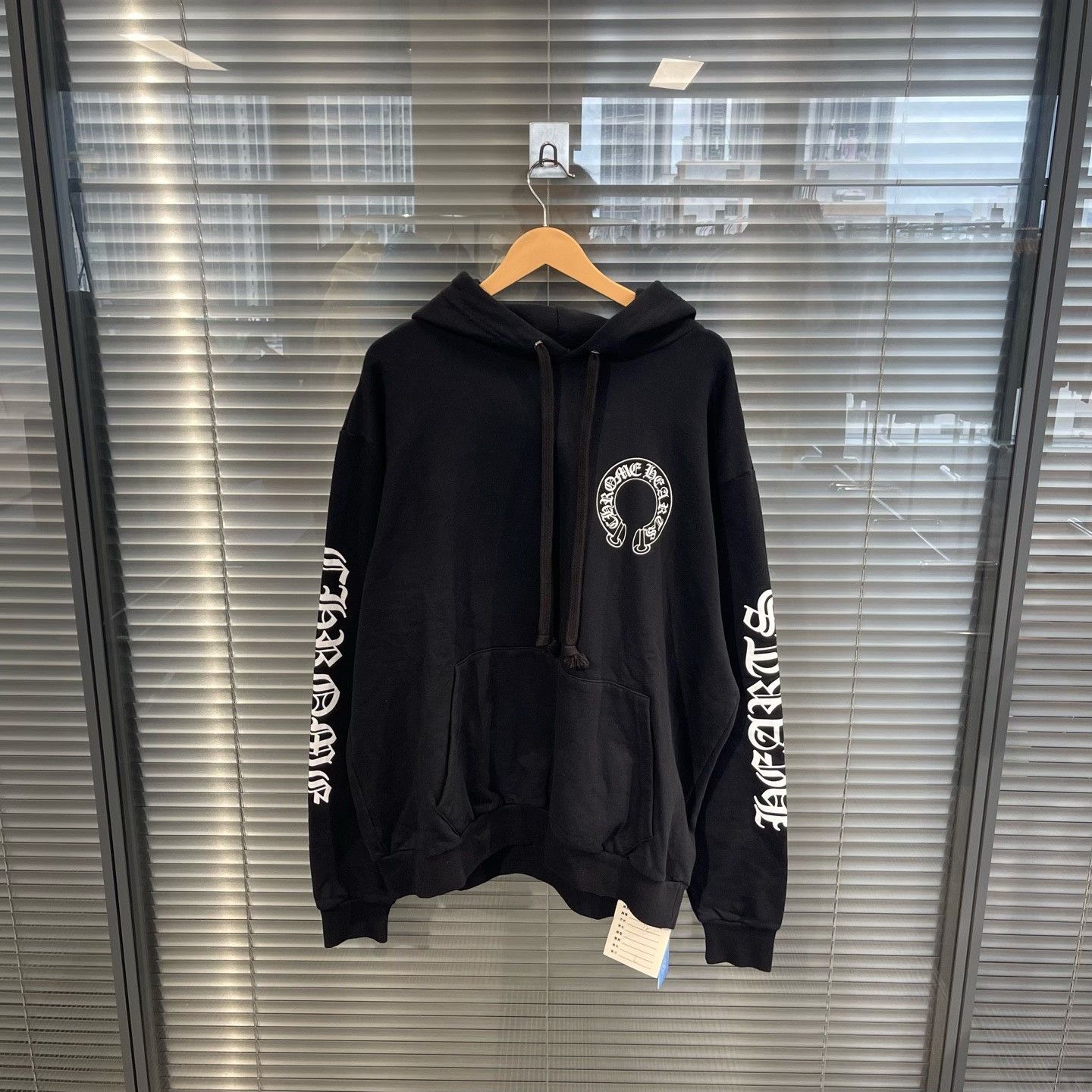 Chrome Hearts Chrome Hearts Matty Boy Lips Hoodie Size L Size US L / EU 52-54 / 3 - 3 Thumbnail