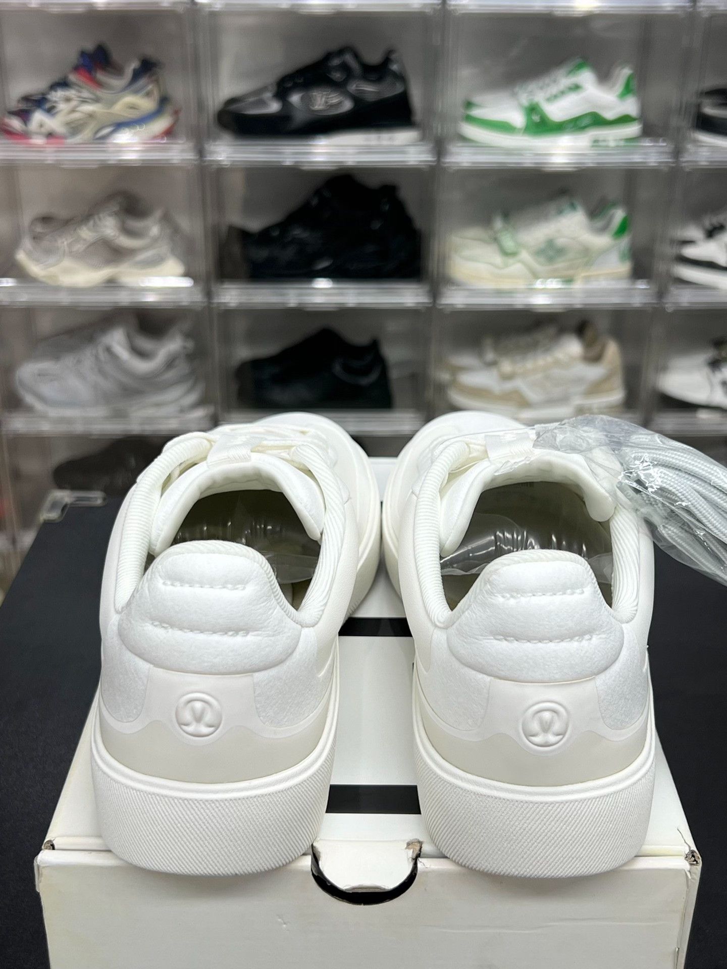 Lululemon Lululemon White Lowtop Sneakers 7.5 Men Size US 7.5 / EU 40-41 - 7 Thumbnail