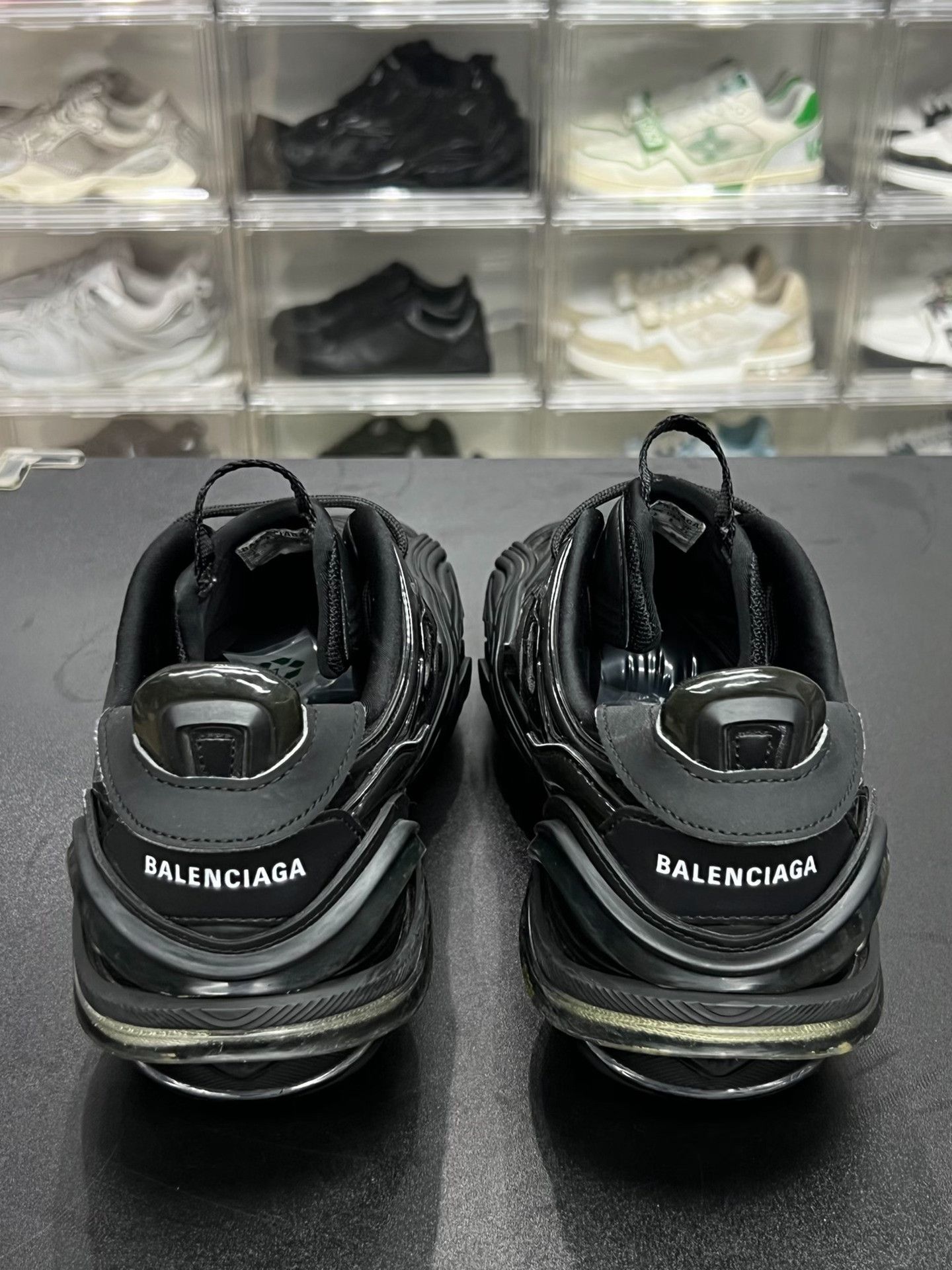 Balenciaga Balenciaga Black Lowtop Sneakers 8 Men Size US 8 / EU 41 - 7 Thumbnail