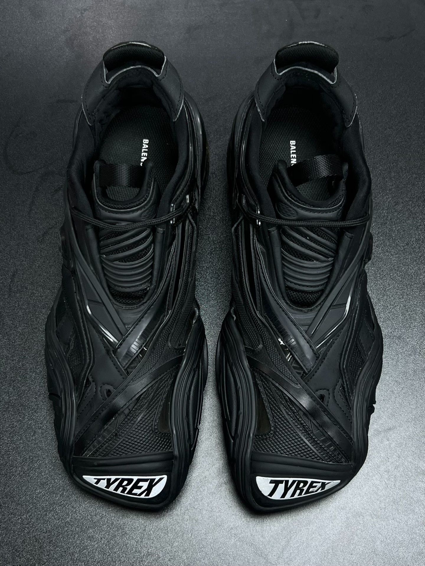 Balenciaga Balenciaga Black Lowtop Sneakers 8 Men Size US 8 / EU 41 - 3 Thumbnail