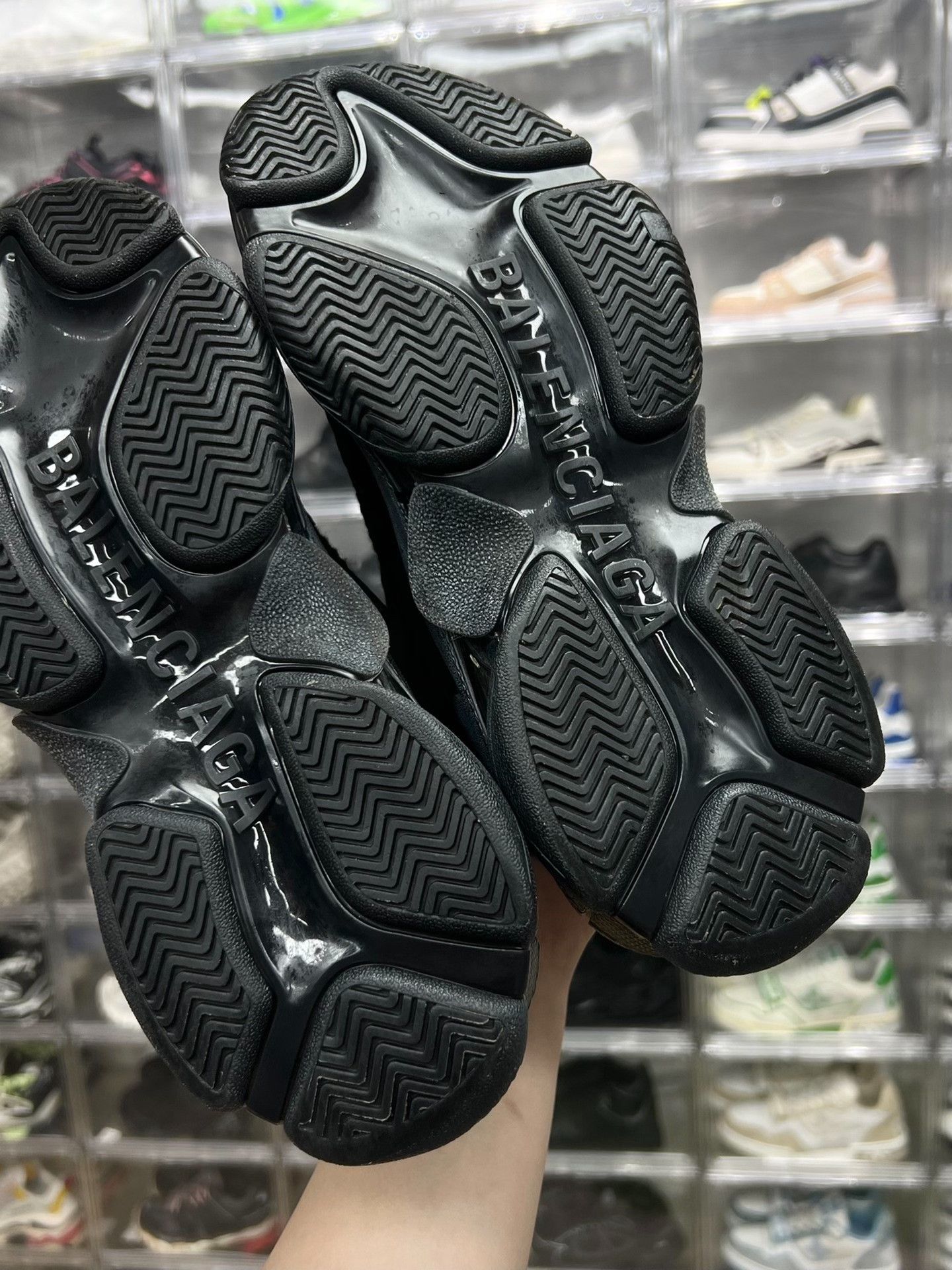 Balenciaga Balenciaga Black Lowtop Sneakers 5.5 Men Size US 5.5 / EU 38 - 9 Thumbnail