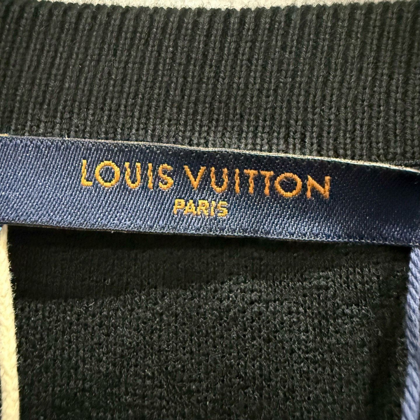 Louis Vuitton Louis Vuitton Monogram 3D Pocket T-Shirt US M Size US M / EU 48-50 / 2 - 4 Thumbnail