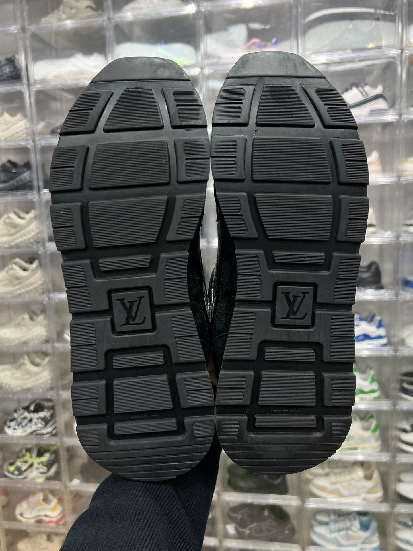 Louis Vuitton Louis Vuitton Gray Lowtop Sneakers 10.5 Men Size US 10.5 / EU 43-44 - 8 Thumbnail