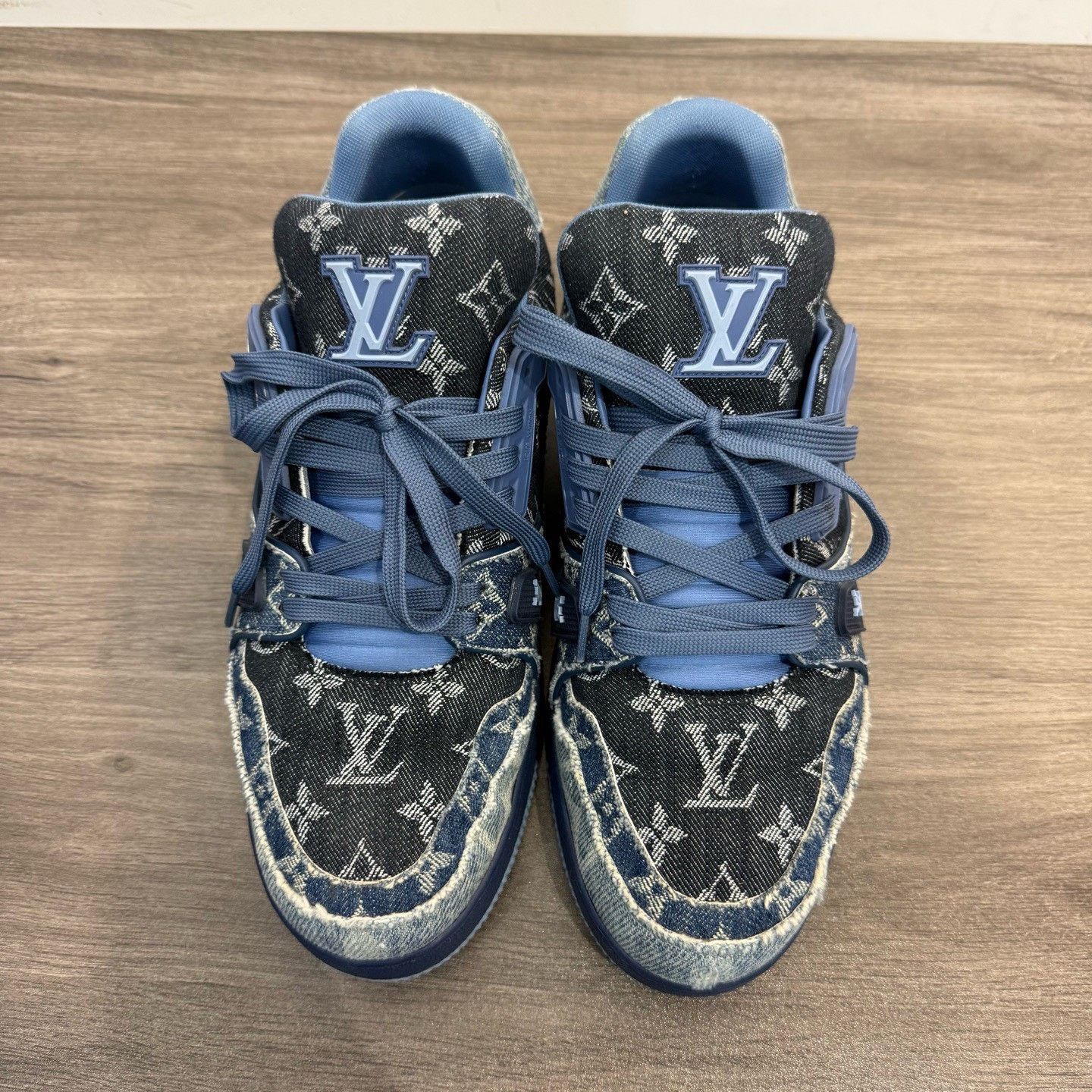 Louis Vuitton Louis Vuitton Blue Denim Monogram Trainer Sneakers 7 Size US 8 / EU 41 - 3 Thumbnail