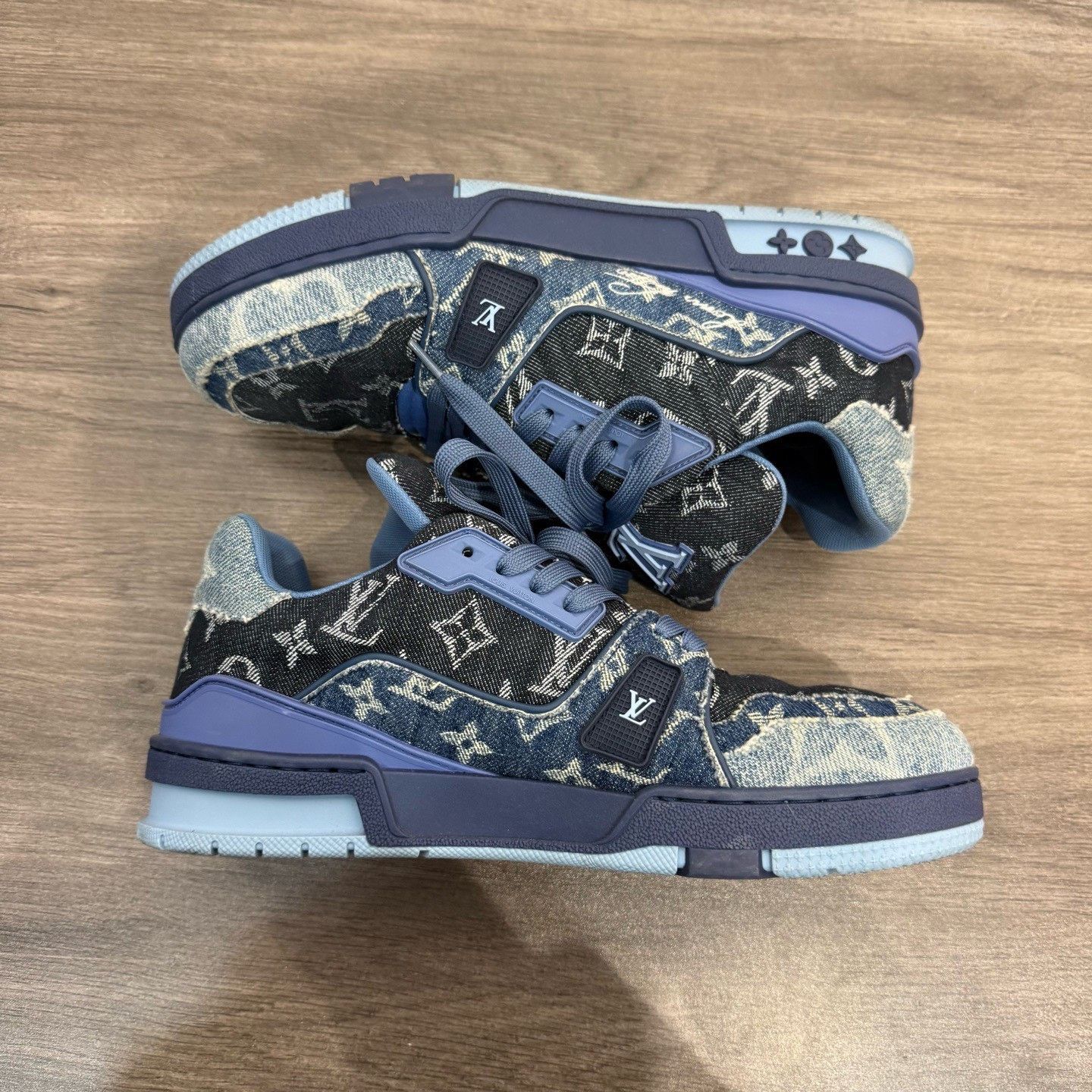 Louis Vuitton Louis Vuitton Blue Denim Monogram Trainer Sneakers 7 Size US 8 / EU 41 - 4 Thumbnail