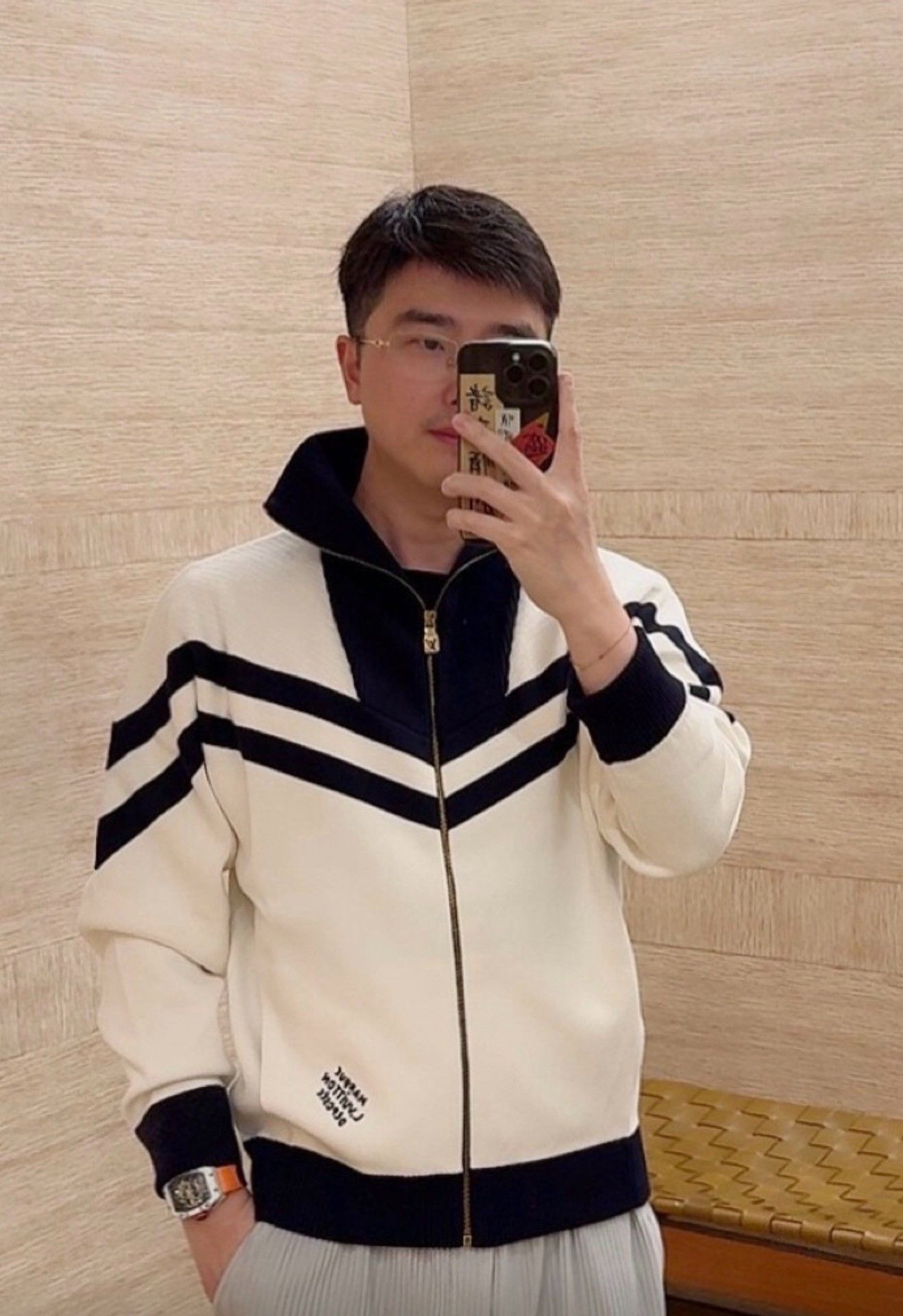 Louis Vuitton Louis Vuitton Striped Knit Zip Jacket Size L Size US L / EU 52-54 / 3 - 8 Thumbnail