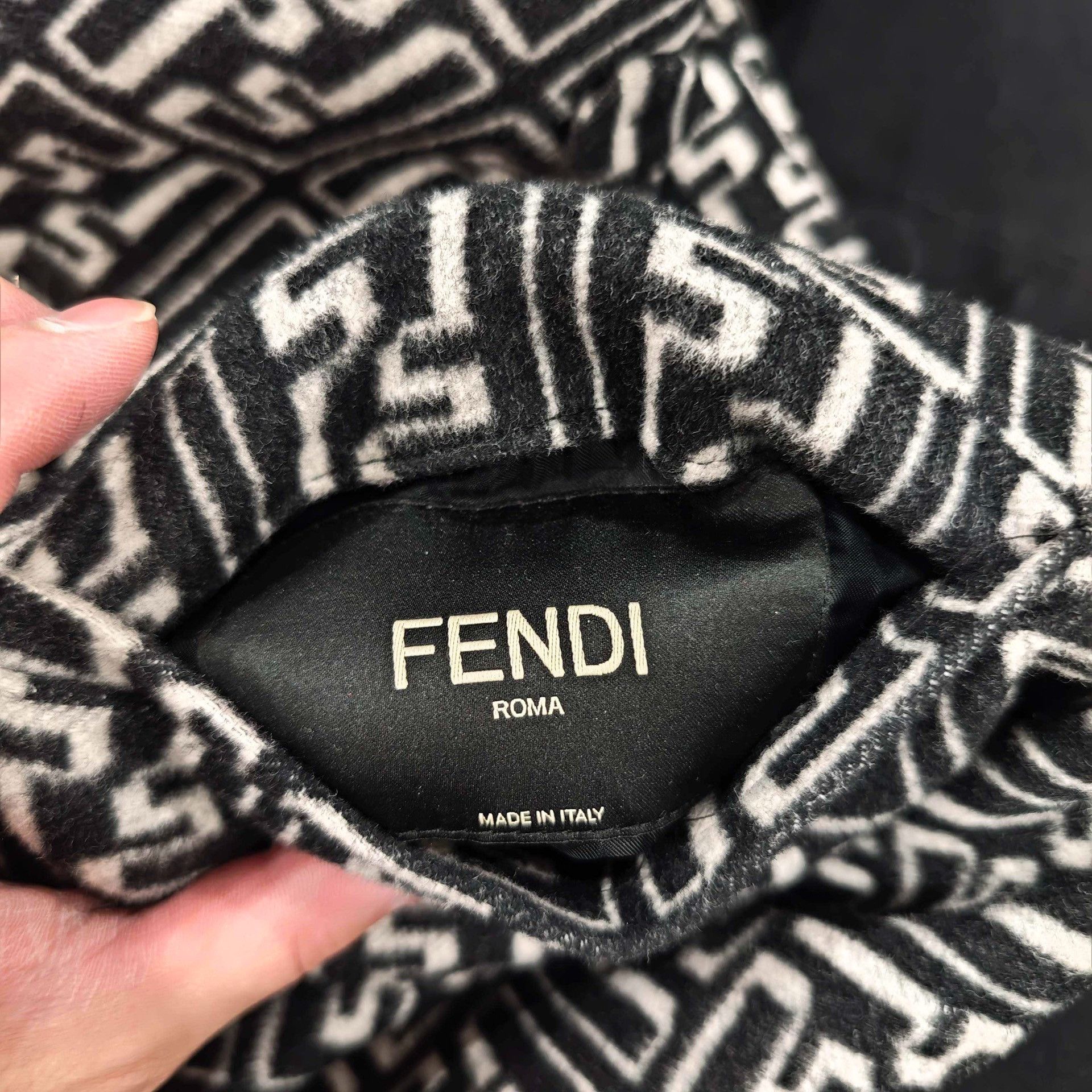 Fendi Fendi Double-Breasted Wool Coat IT 46 Size US S / EU 44-46 / 1 - 4 Thumbnail