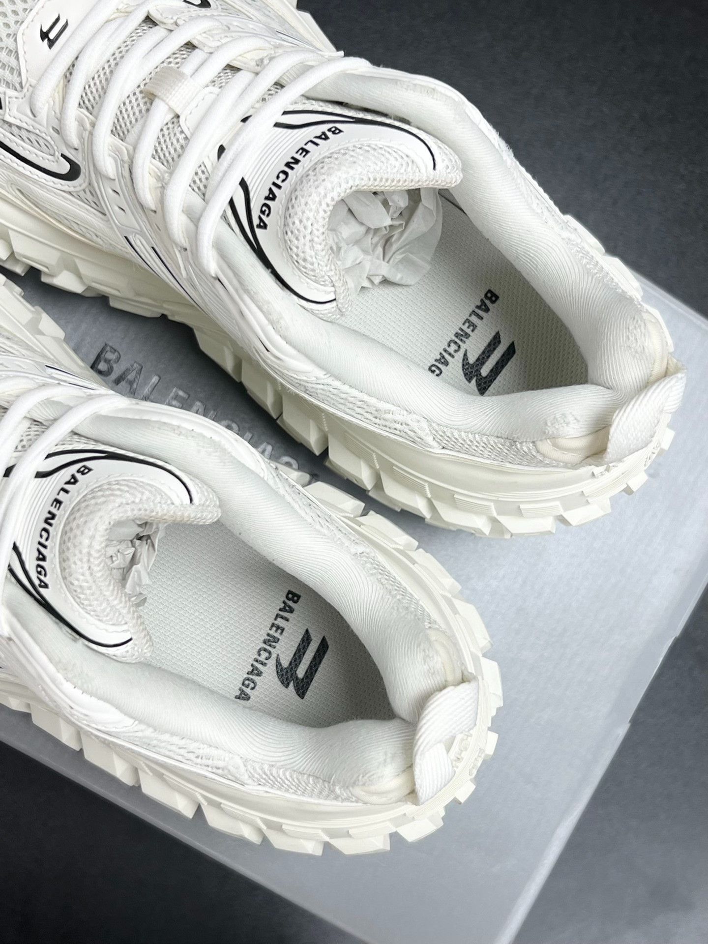 Balenciaga Balenciaga White Lowtop Sneakers 10 Men Size US 10 / EU 43 - 4 Thumbnail