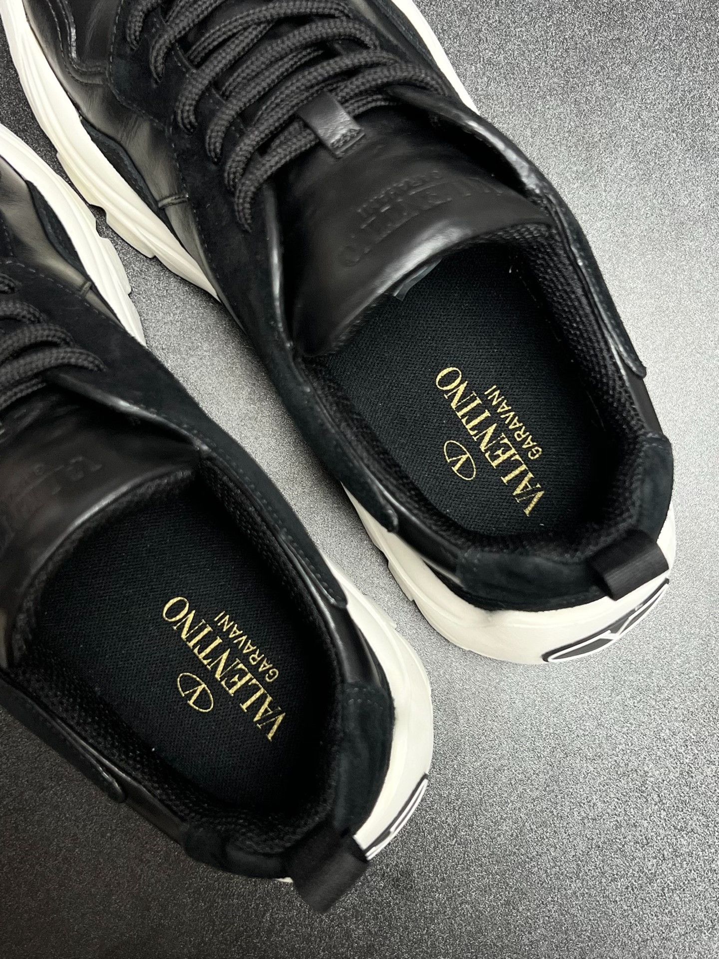 Valentino Valentino Casual Lowtop Sneakers 7 Men Size US 7 / EU 40 - 4 Thumbnail