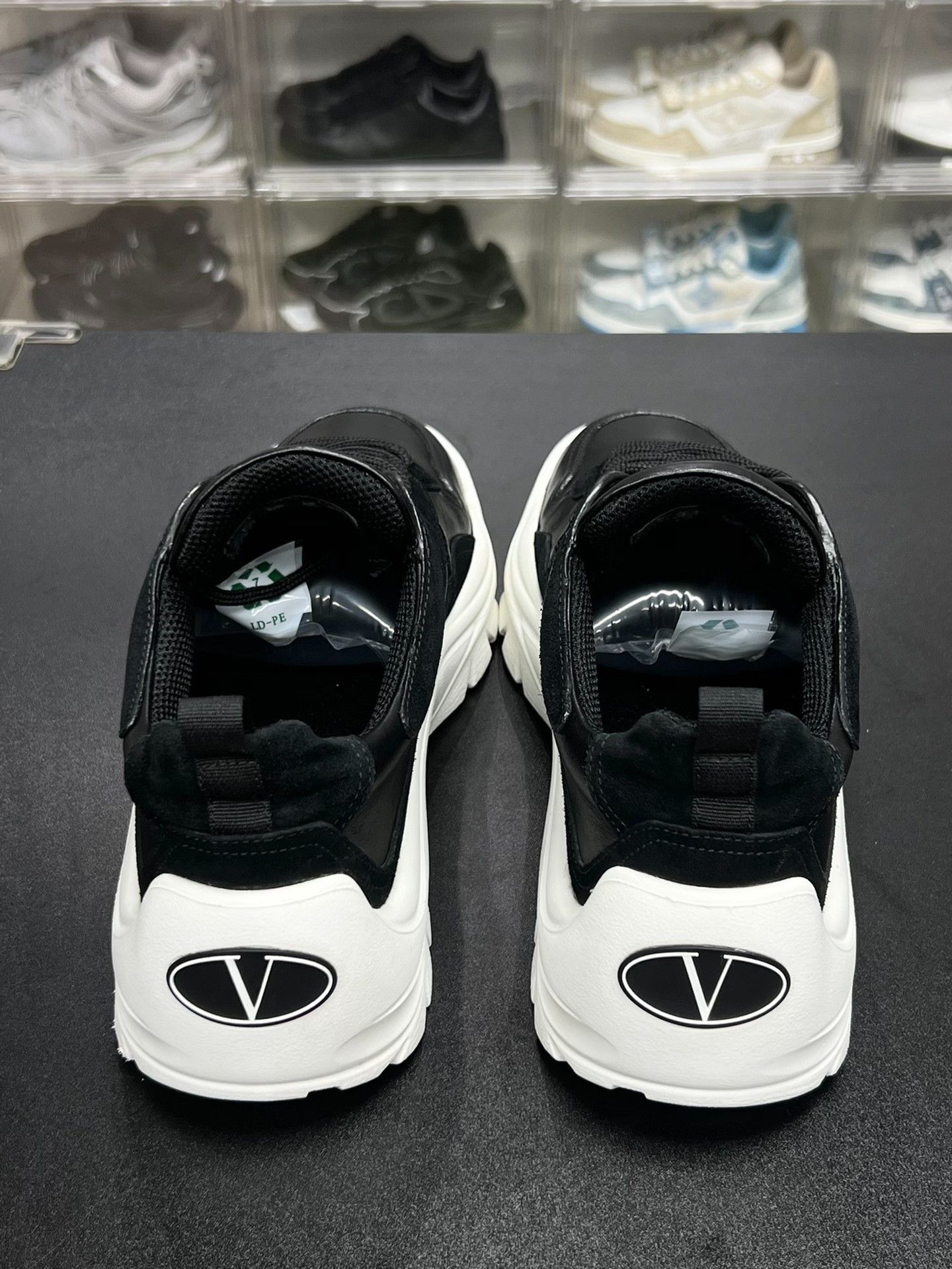 Valentino Valentino Casual Lowtop Sneakers 7 Men Size US 7 / EU 40 - 7 Thumbnail