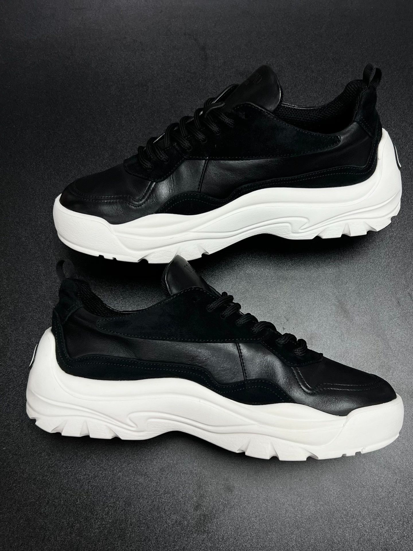 Valentino Valentino Casual Lowtop Sneakers 7 Men Size US 7 / EU 40 - 6 Thumbnail