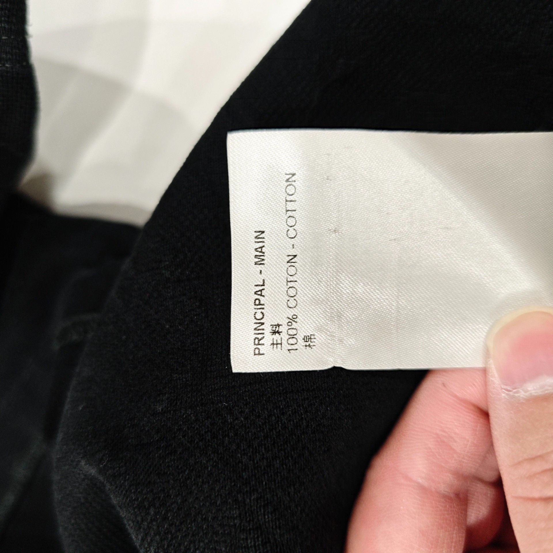 Louis Vuitton Louis Vuitton Monogram Pocket T-Shirt Size L Size US L / EU 52-54 / 3 - 6 Thumbnail