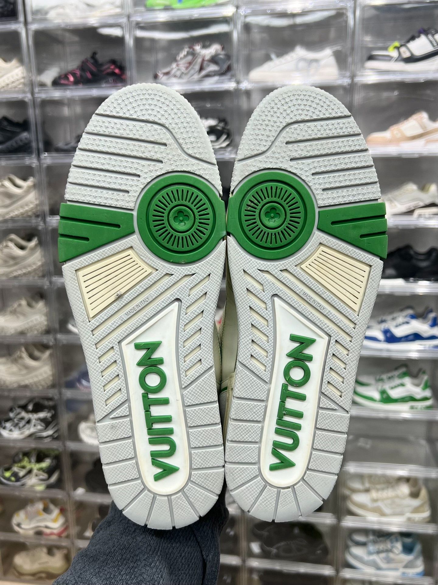 Louis Vuitton Louis Vuitton Training Green Lowtop Sneakers 10.5 Men Size US 10.5 / EU 43-44 - 8 Thumbnail