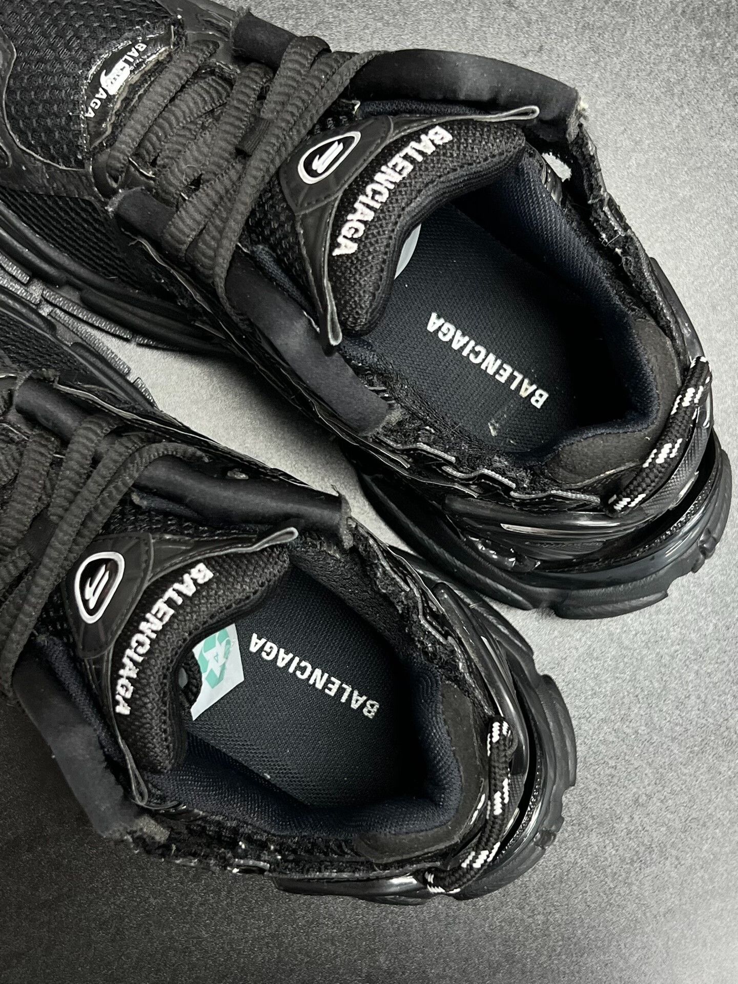 Balenciaga Balenciaga Running Black Lowtop Sneakers us_8 Women Size US 8 / IT 38 - 4 Thumbnail