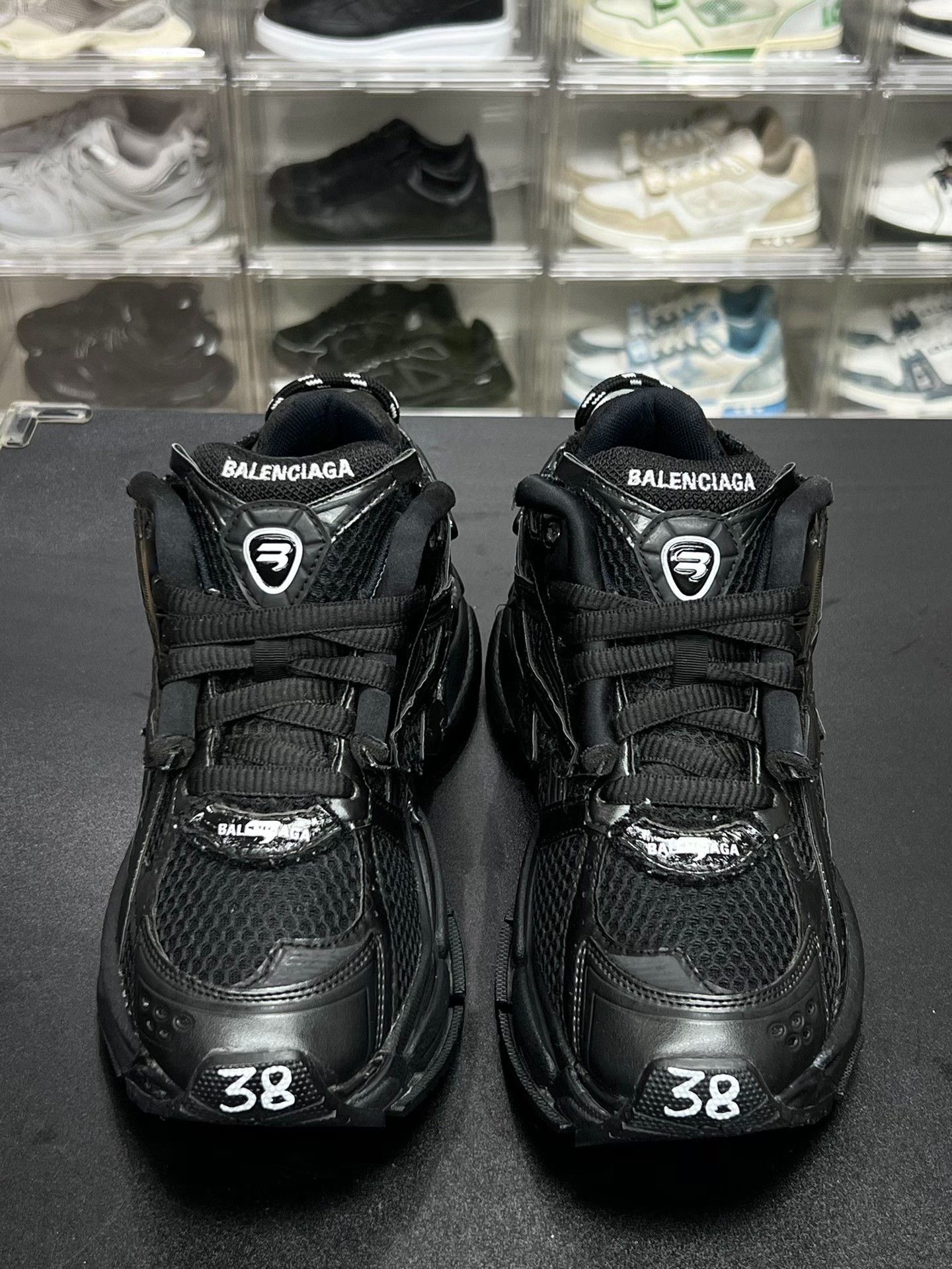 Balenciaga Balenciaga Running Black Lowtop Sneakers us_8 Women Size US 8 / IT 38 - 2 Thumbnail
