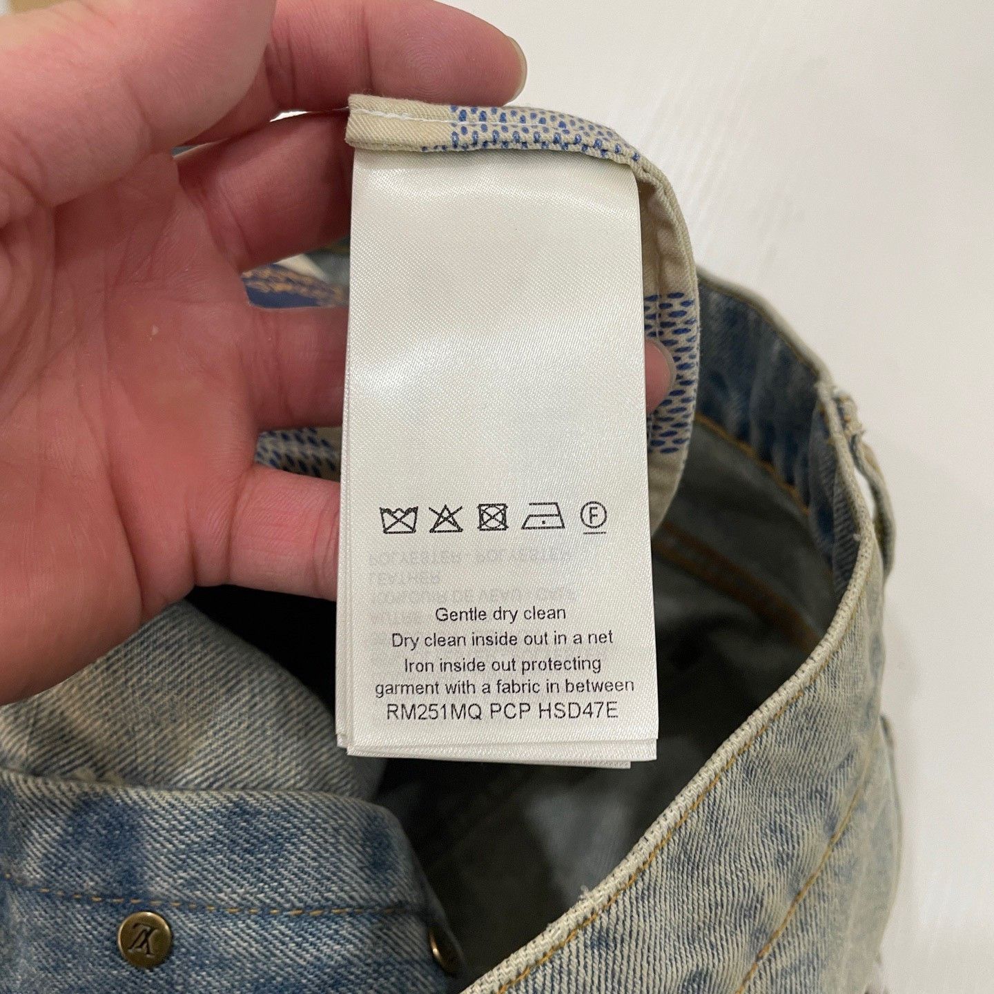 Louis Vuitton Louis Vuitton Embroidered Logo Denim Jeans 32 Size US 32 / EU 48 - 6 Thumbnail