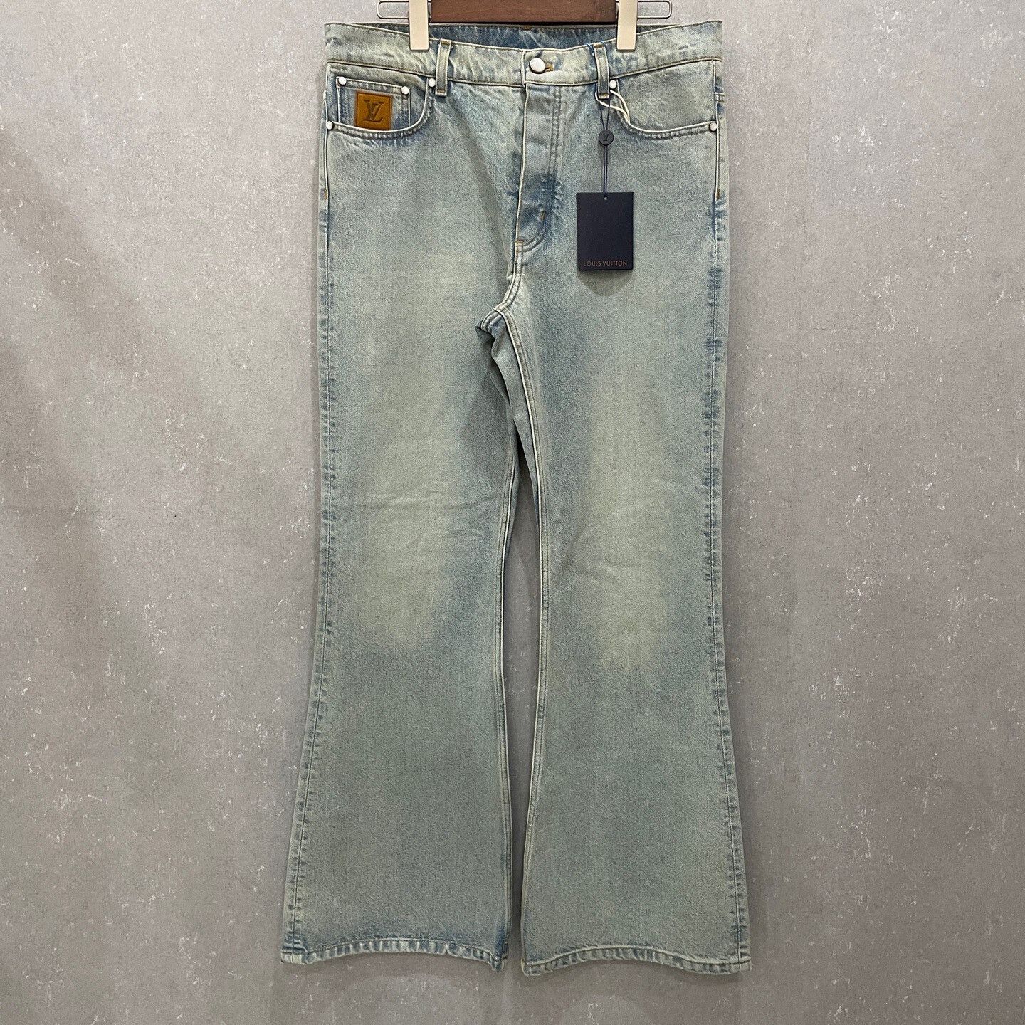 Louis Vuitton Louis Vuitton Embroidered Logo Denim Jeans 32 Size US 32 / EU 48 - 2 Thumbnail