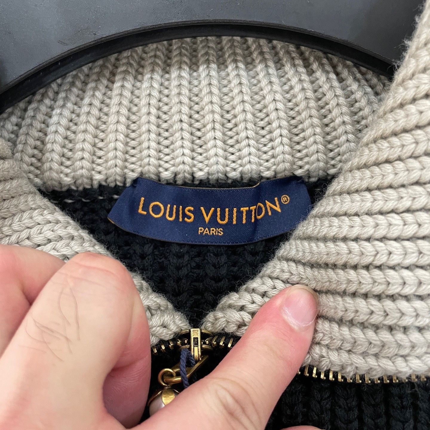 Louis Vuitton Louis Vuitton Half-Zip Wool Knit Sweater Size L Size US L / EU 52-54 / 3 - 6 Thumbnail