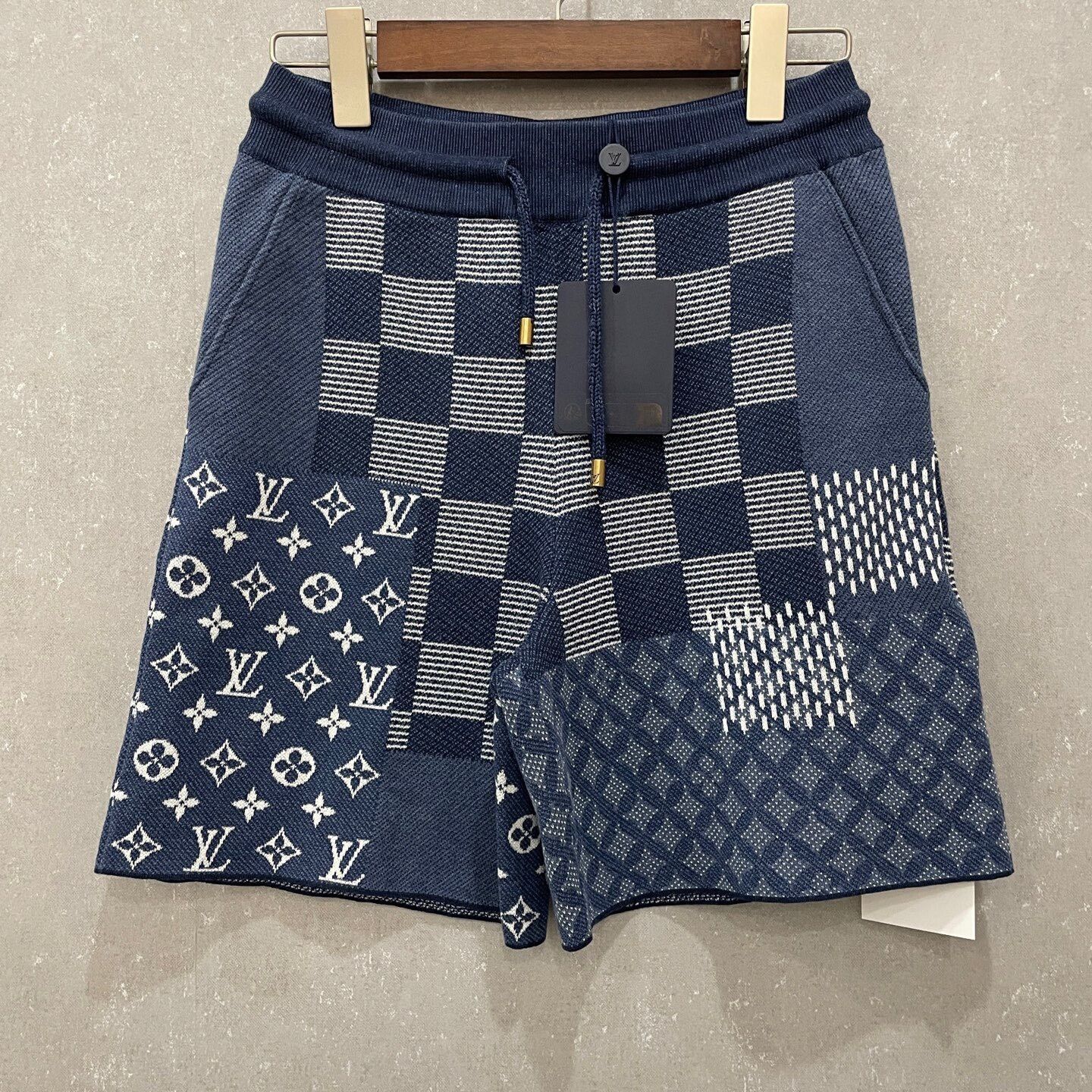 Louis Vuitton Louis Vuitton Damier Monogram Knit Shorts XS Size US 28 / EU 44 - 2 Thumbnail