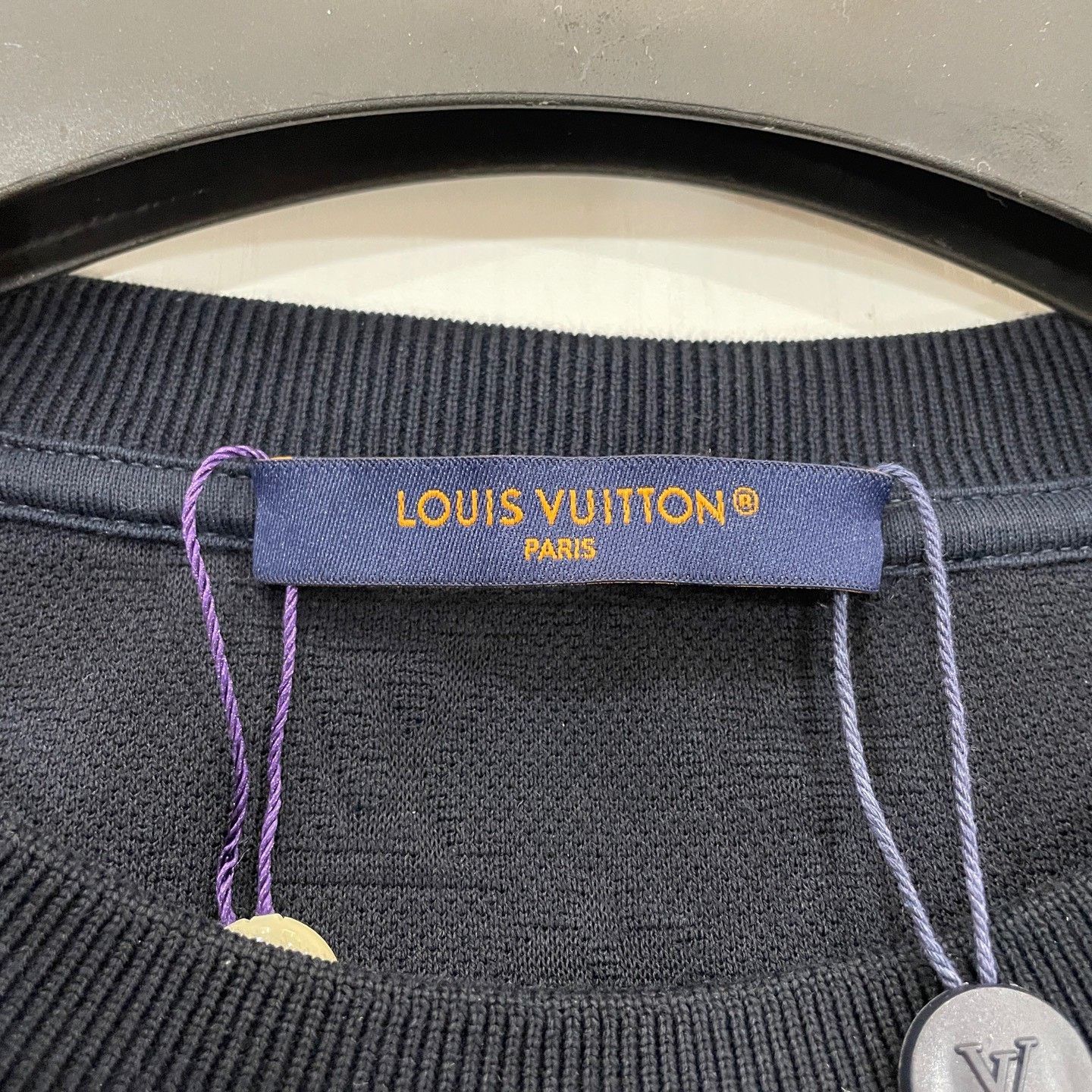 Louis Vuitton Louis Vuitton Monogram Pocket T-Shirt XL Size US XL / EU 56 / 4 - 4 Thumbnail
