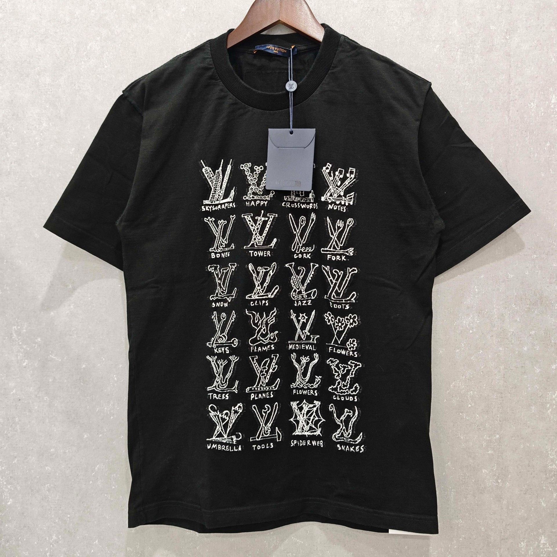 Louis Vuitton Louis Vuitton Sketch Logo Print T-Shirt Size L Size US L / EU 52-54 / 3 - 2 Thumbnail