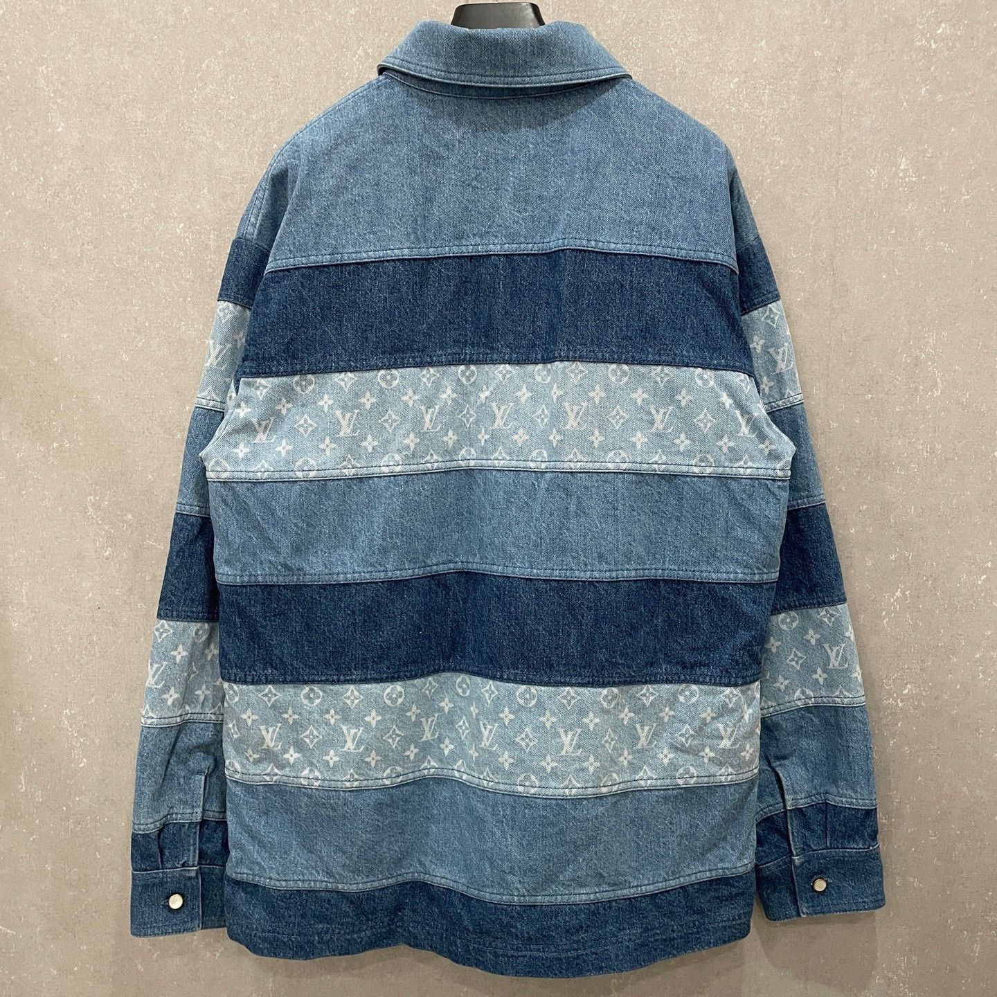 Louis Vuitton Louis Vuitton Monogram Denim Stripe Polo Size M Size US M / EU 48-50 / 2 - 3 Thumbnail