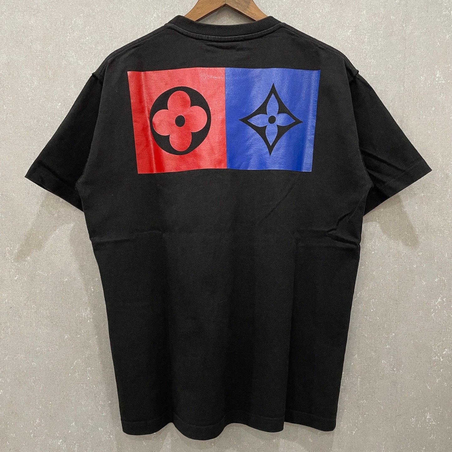 Louis Vuitton Louis Vuitton Piano Graphic T-Shirt L Size US L / EU 52-54 / 3 - 3 Thumbnail