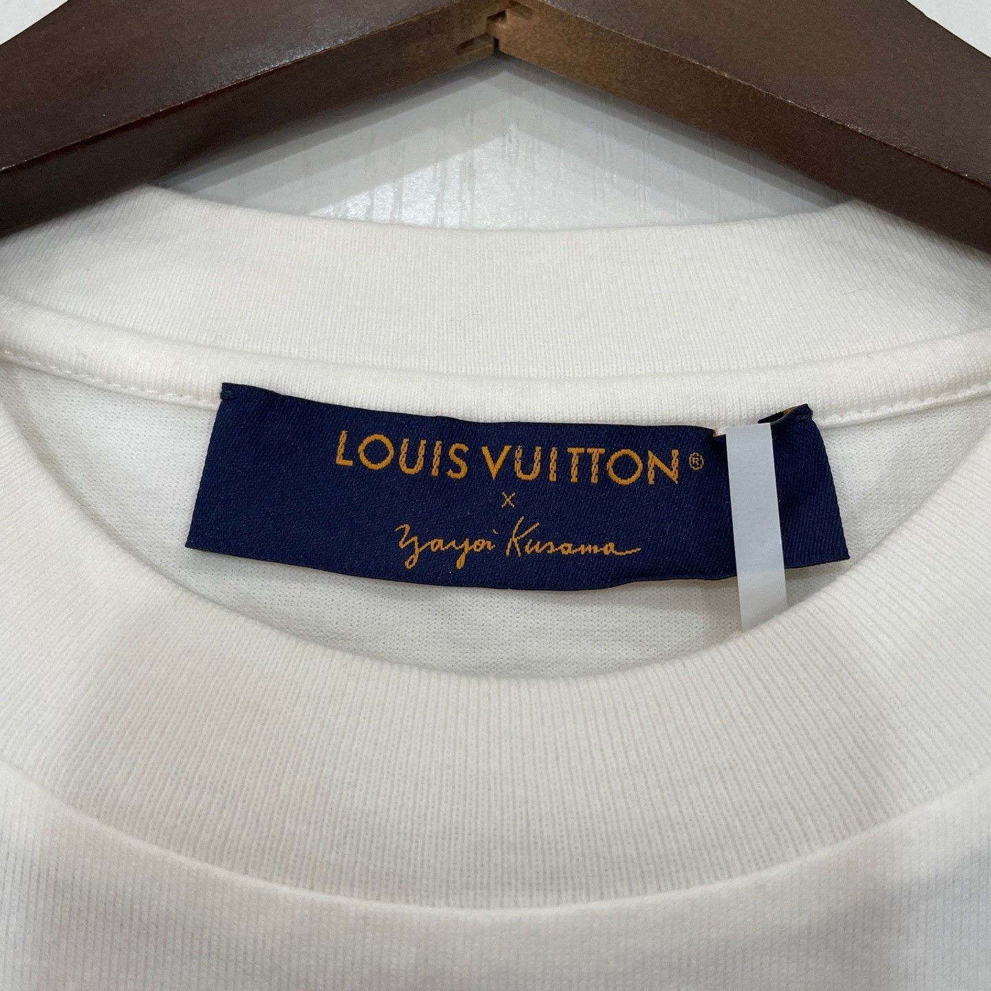 Louis Vuitton Louis Vuitton x Yayoi Kusama Flower T-Shirt S Size US S / EU 44-46 / 1 - 4 Thumbnail