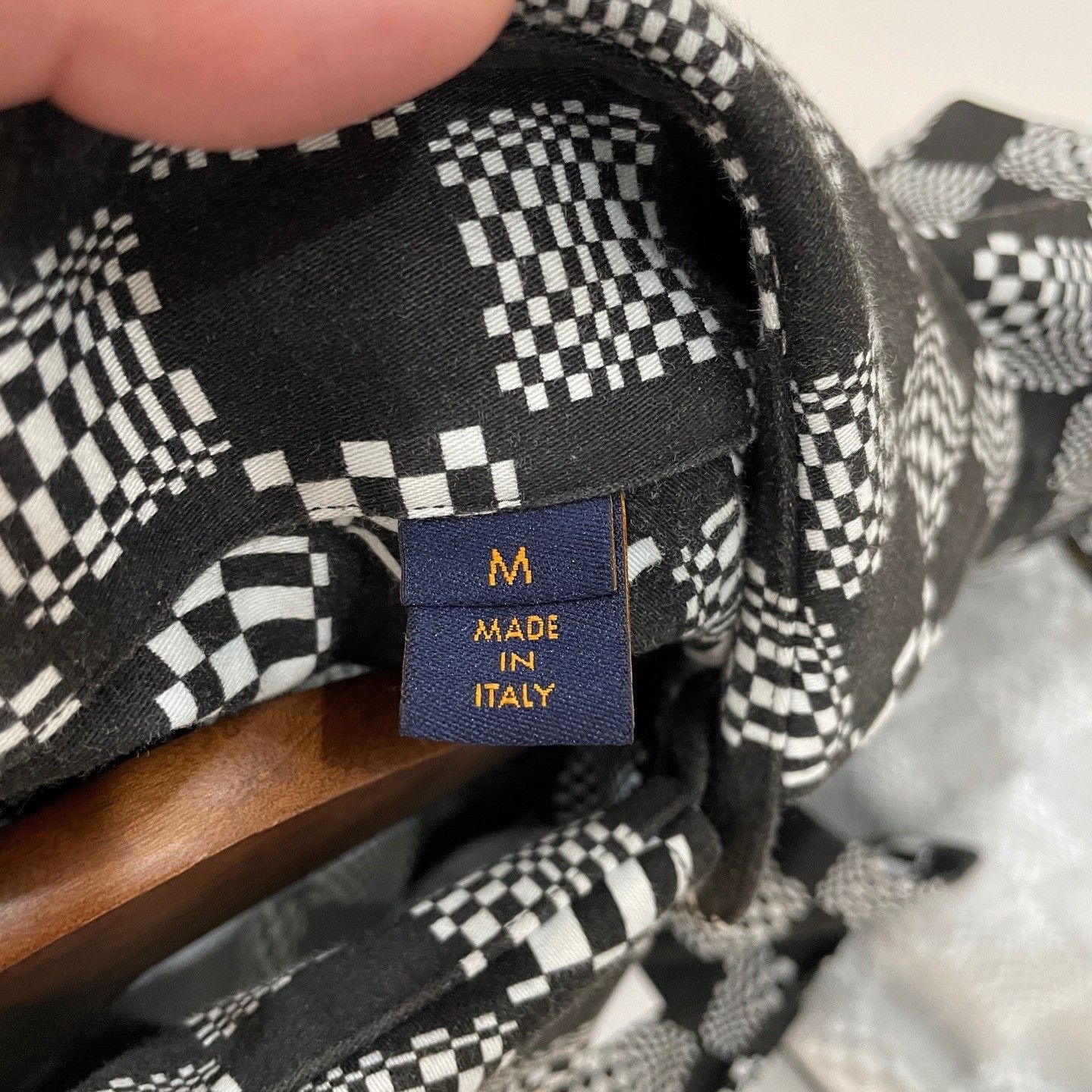 Louis Vuitton Louis Vuitton Damier Checkered Shirt Size M Size US M / EU 48-50 / 2 - 7 Thumbnail