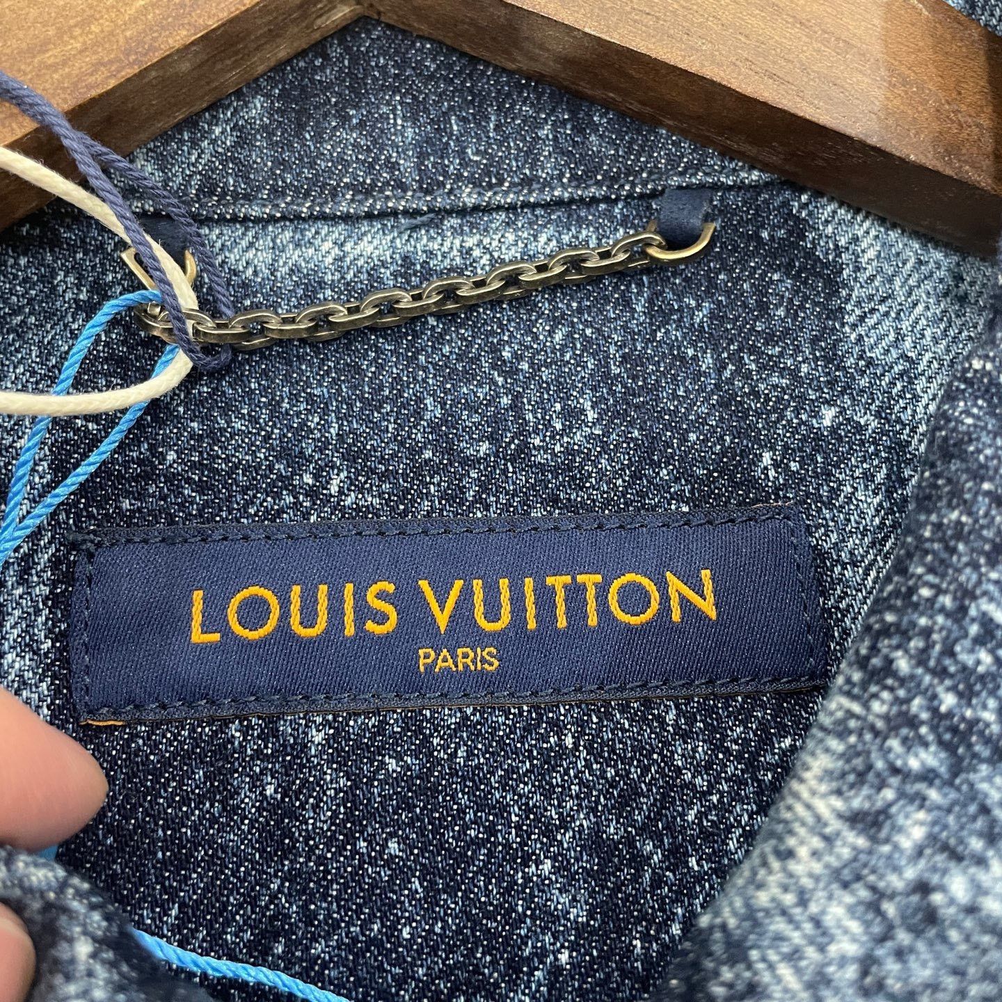 Louis Vuitton Louis Vuitton Damier Denim Short Sleeve Shirt M Size US M / EU 48-50 / 2 - 4 Thumbnail