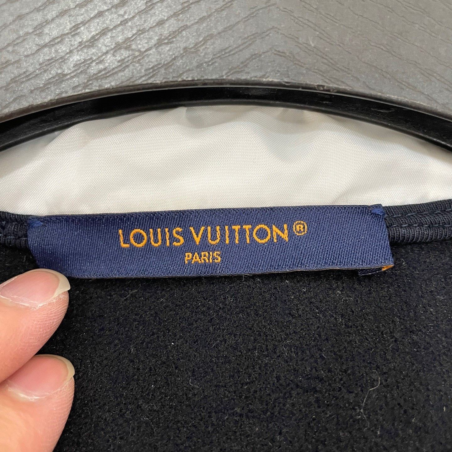 Louis Vuitton Louis Vuitton Monogram Hooded Jacket S Size US S / EU 44-46 / 1 - 4 Thumbnail