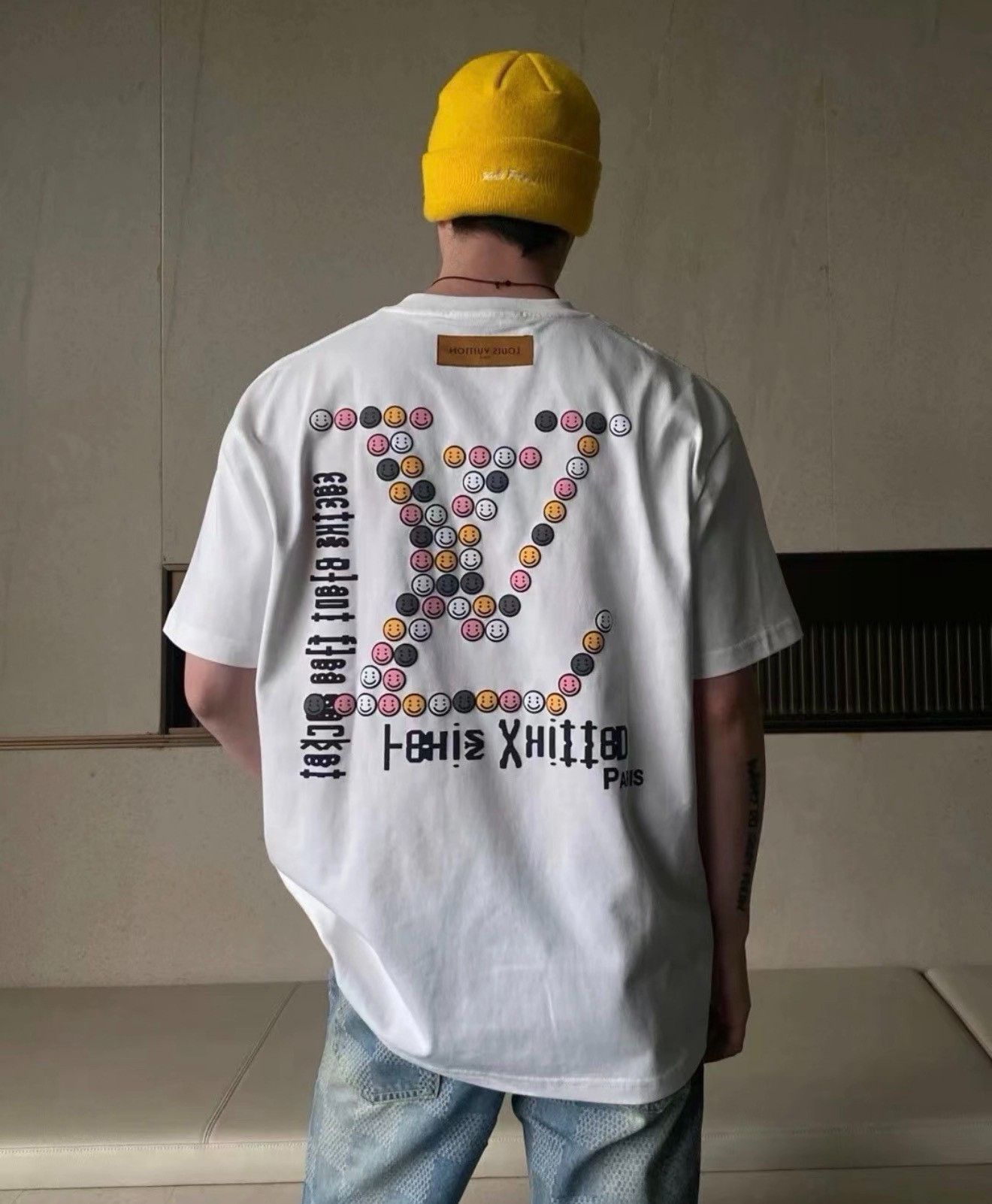 Louis Vuitton Louis Vuitton x CPFM Smiley Monogram T-Shirt 4XL Size US XXL / EU 58 / 5 - 4 Thumbnail
