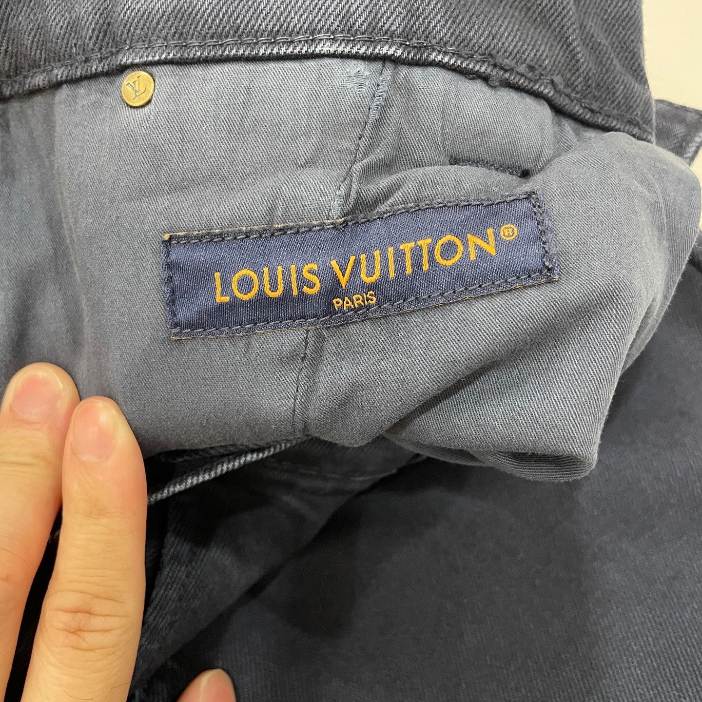 Louis Vuitton Louis Vuitton Monogram Embroidered Carpenter Jeans 30 Size US 30 / EU 46 - 6 Thumbnail