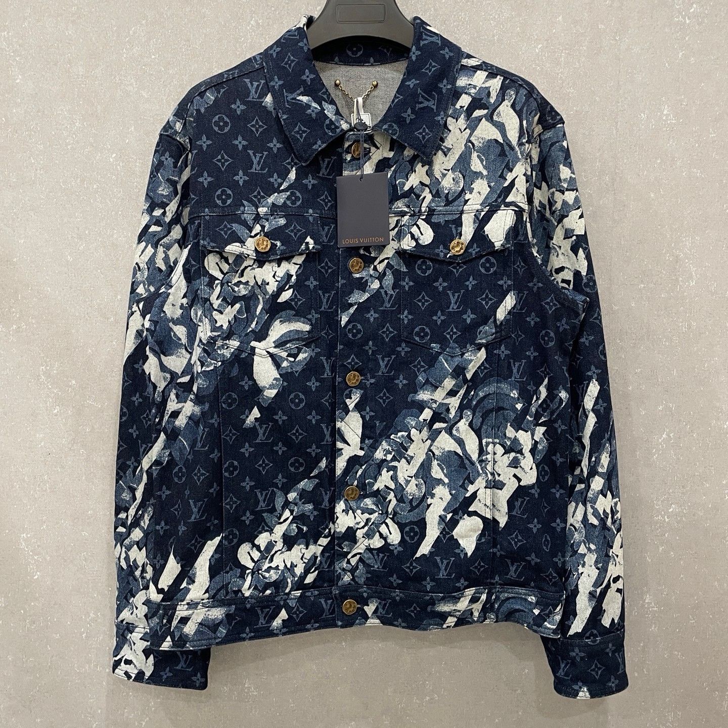 Louis Vuitton Louis Vuitton Tie-Dye Monogram Denim Jacket Size 48 Size US M / EU 48-50 / 2 - 5 Thumbnail