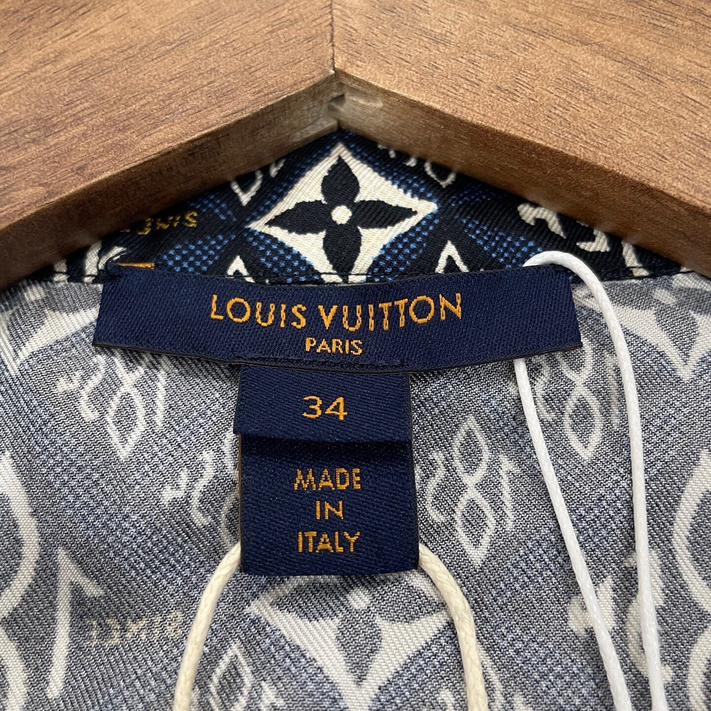Louis Vuitton Louis Vuitton Monogram Silk Shirt 34 Size XS / US 0-2 / IT 36-38 - 4 Thumbnail