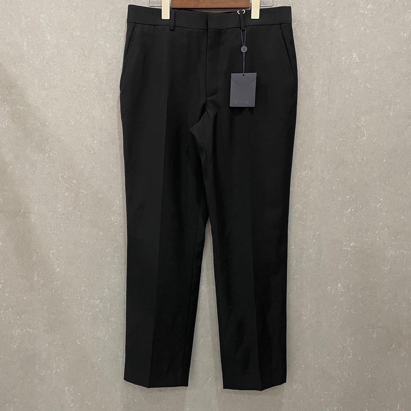 Louis Vuitton Louis Vuitton Black Wool Formal Trousers 40R Size 40R - 2 Thumbnail