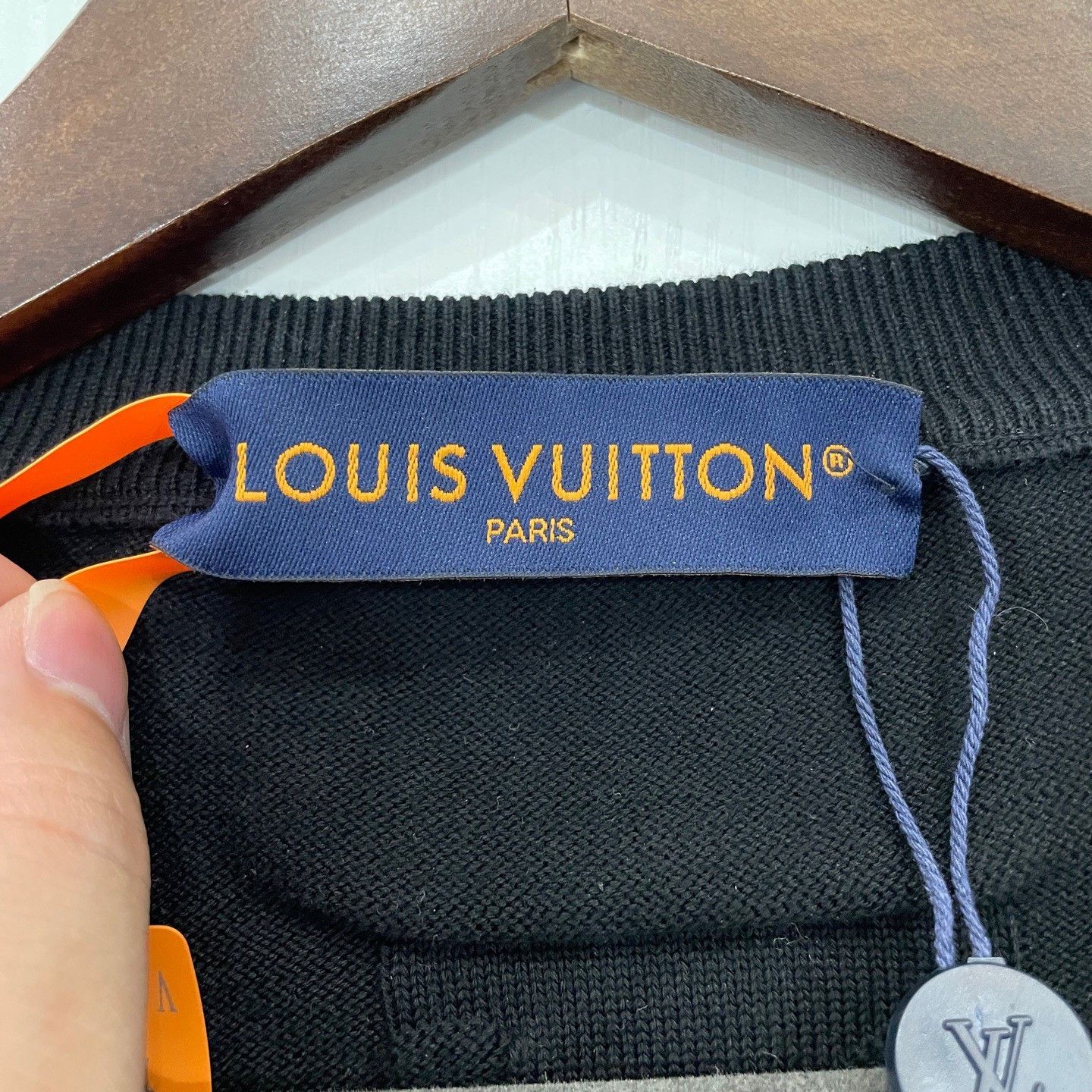 Louis Vuitton Louis Vuitton Monogram Embossed T-Shirt 4XL Size US XXL / EU 58 / 5 - 5 Thumbnail