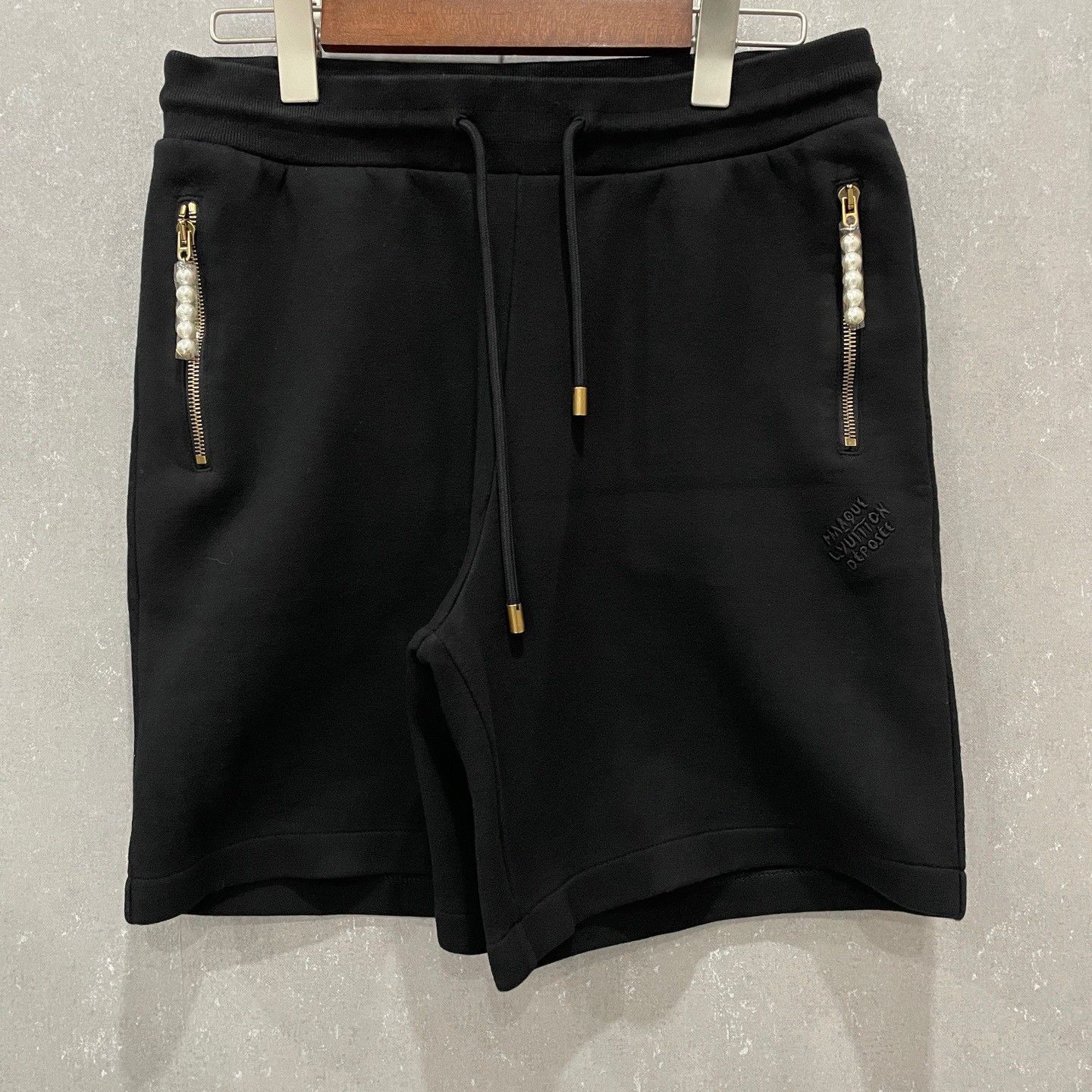 Louis Vuitton Louis Vuitton Pearl Zipper Shorts Size 32 Size US 32 / EU 48 - 2 Thumbnail