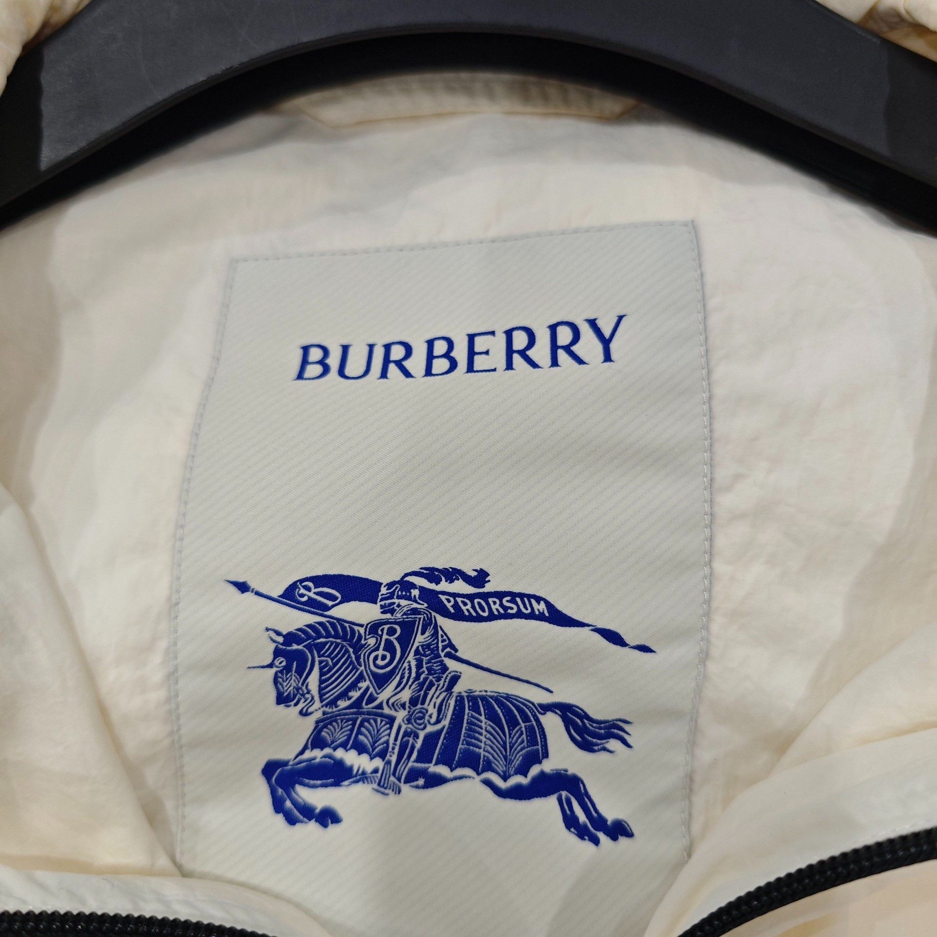 Burberry Burberry Logo Embroidery Hooded Jacket M Size US M / EU 48-50 / 2 - 6 Thumbnail