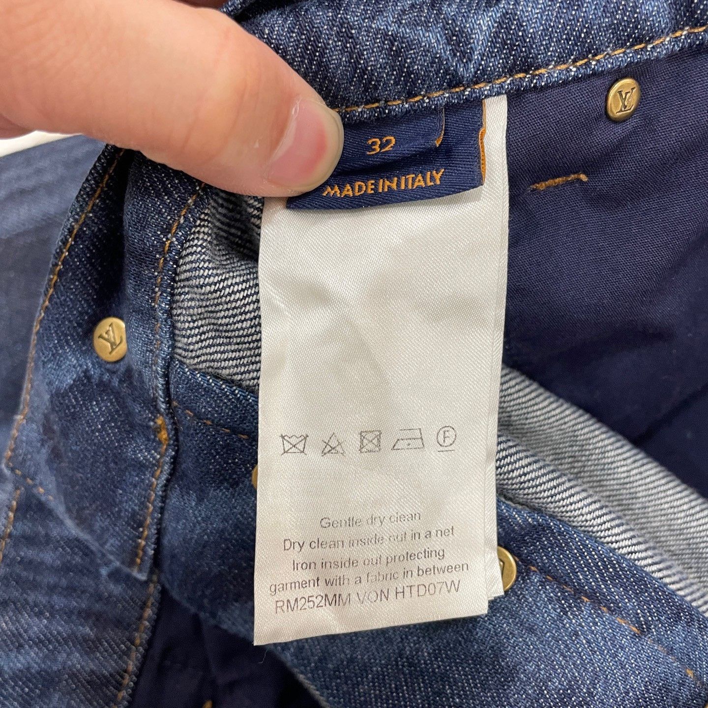 Louis Vuitton Louis Vuitton Monogram Wood Grain Denim Jeans 32 Size US 32 / EU 48 - 5 Thumbnail